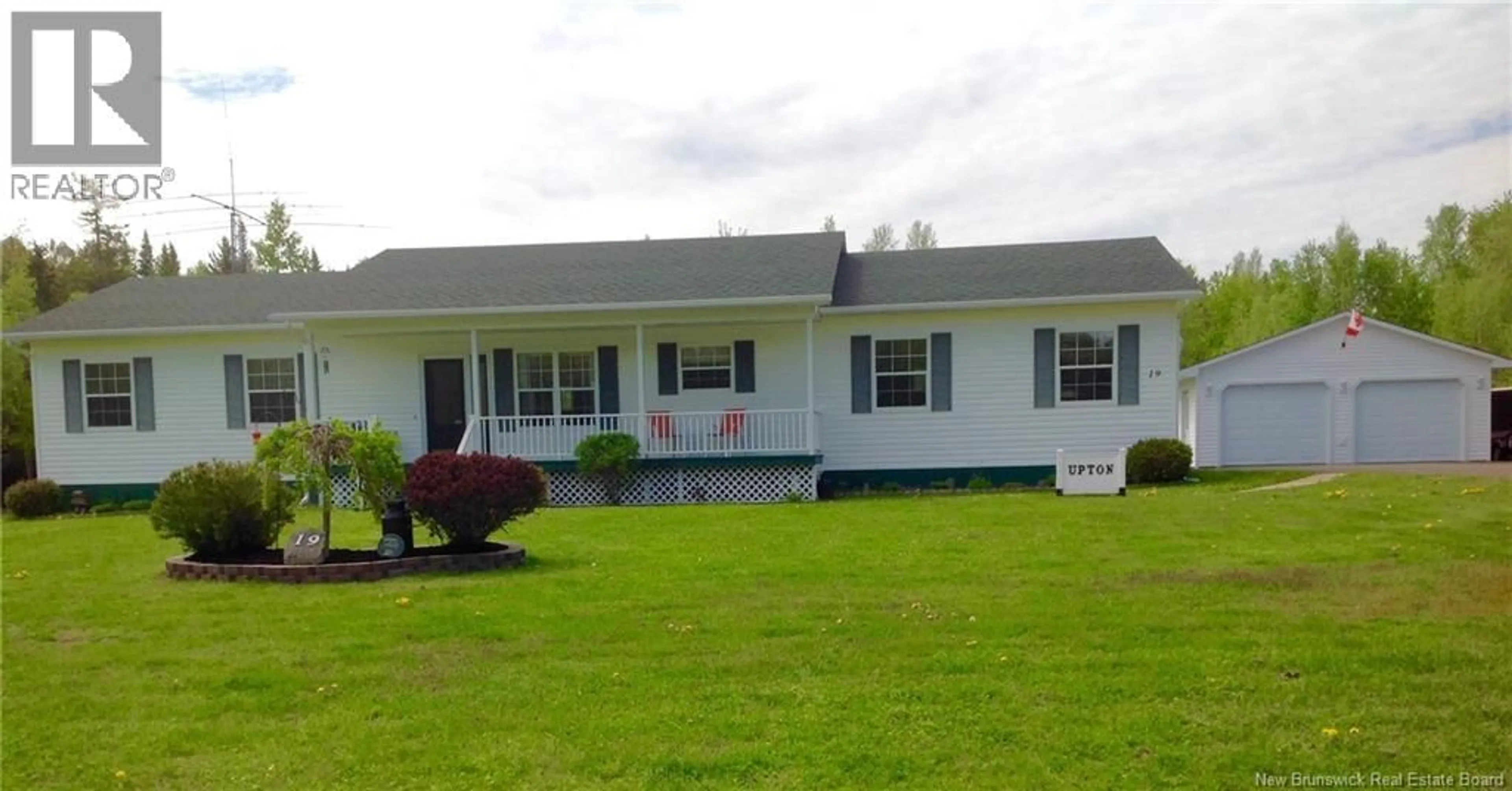 Home with vinyl exterior material, unknown for 19 APPLE LANE, Keswick Ridge New Brunswick E6L1P5