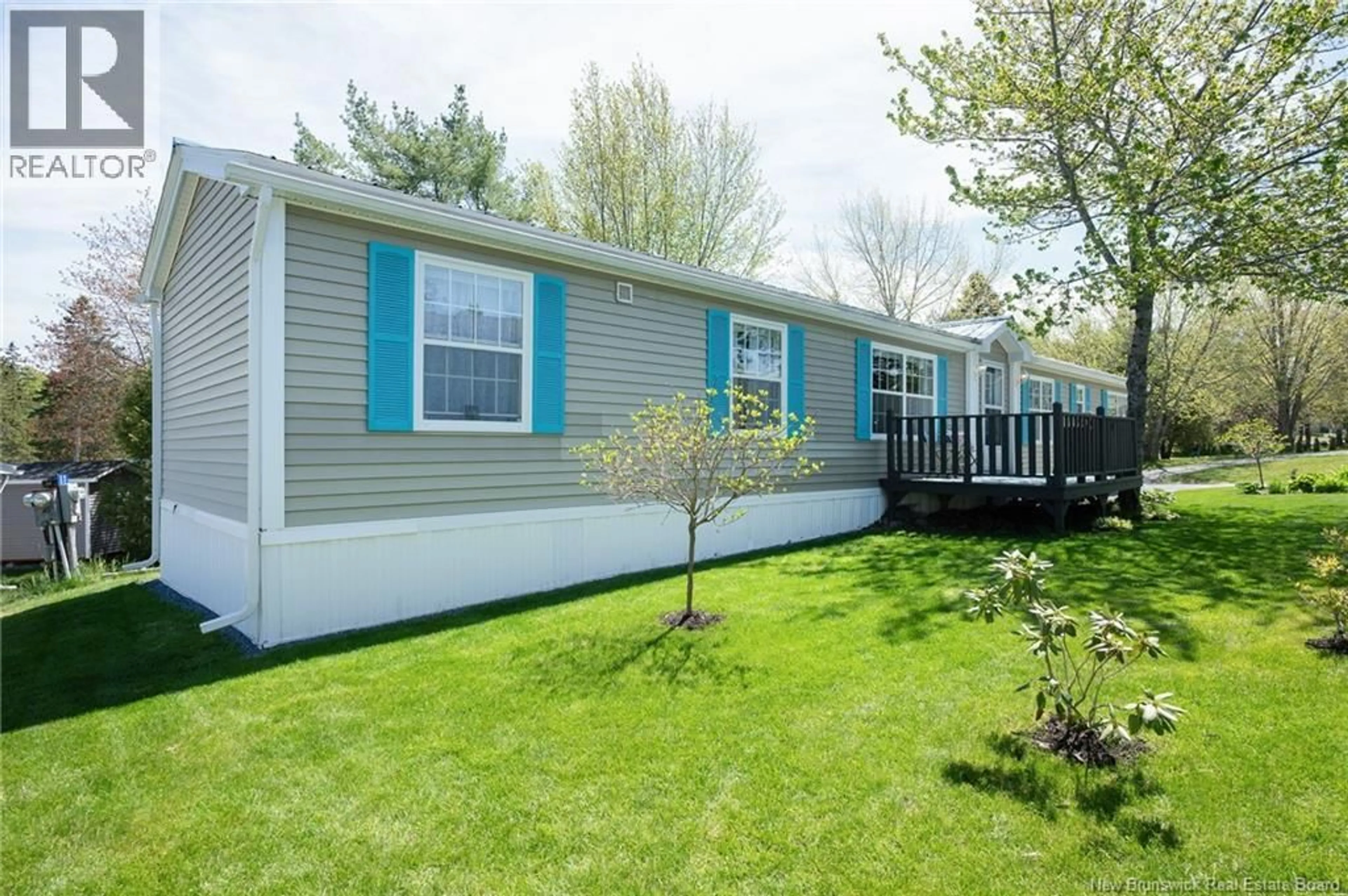 Home with vinyl exterior material, street for 11 SITKA LANE, Quispamsis New Brunswick E2G1W9