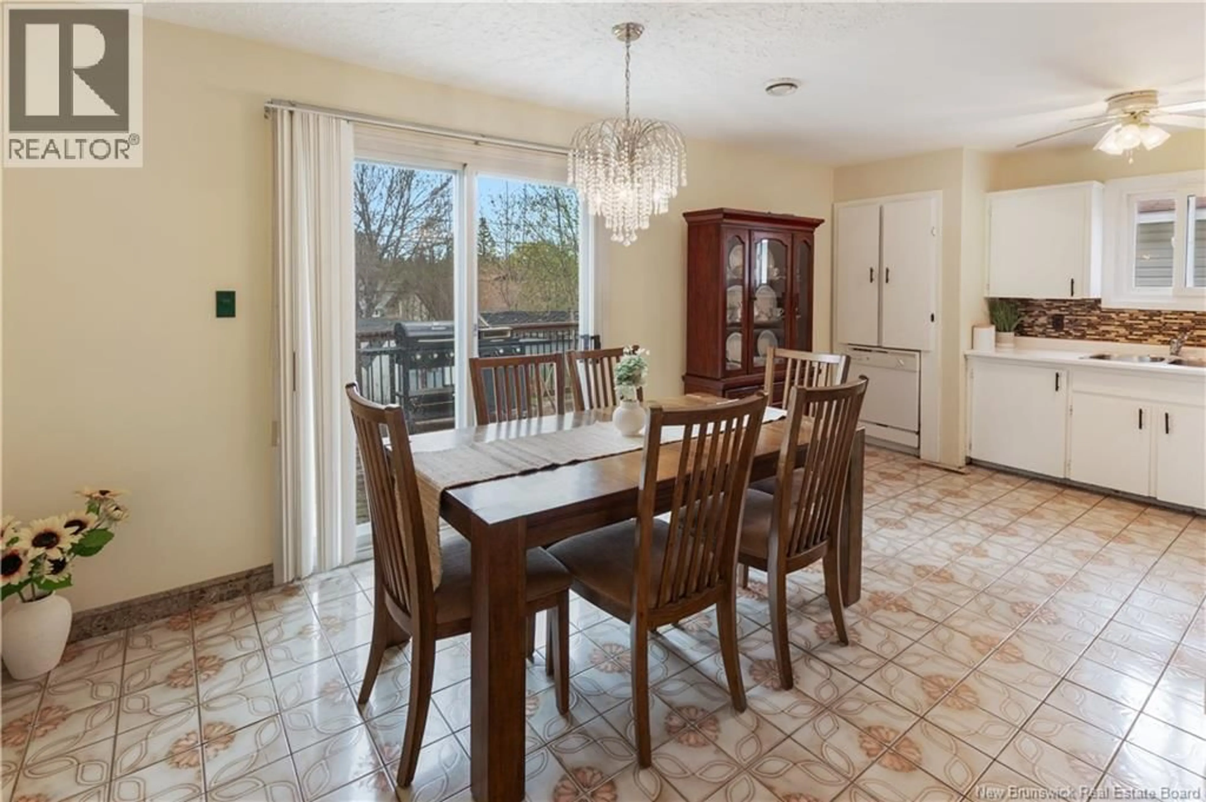 Dining room, ceramic/tile floor for 18 BREWSTER STREET, Riverview New Brunswick E1B3M8