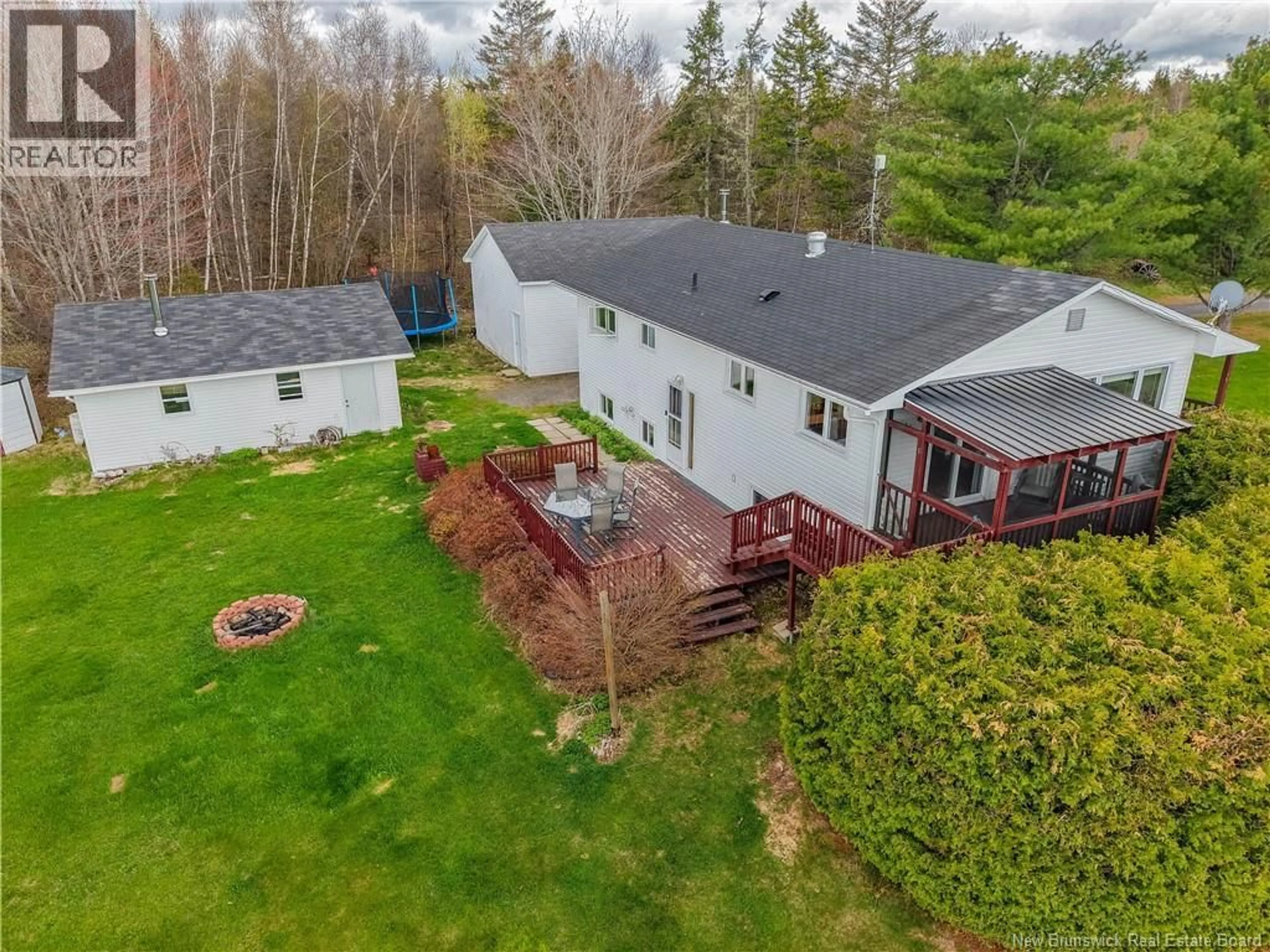 A pic from outside/outdoor area/front of a property/back of a property/a pic from drone, water/lake/river/ocean view for 85 REAR SETTLEMENT ROAD, Harvey New Brunswick E6K1M1