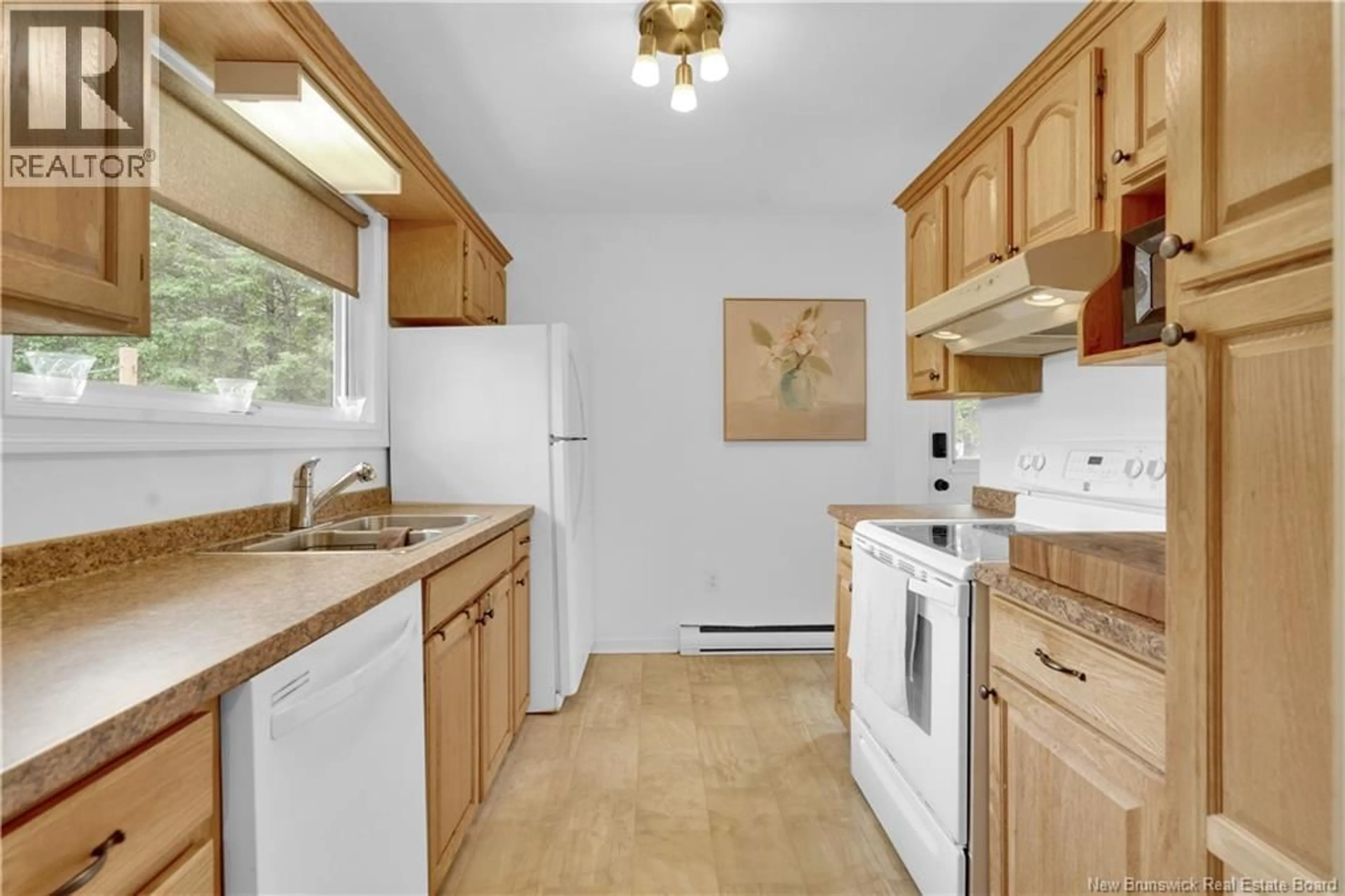 Standard kitchen, unknown for 8 SUNSET DRIVE, Quispamsis New Brunswick E2E4S5