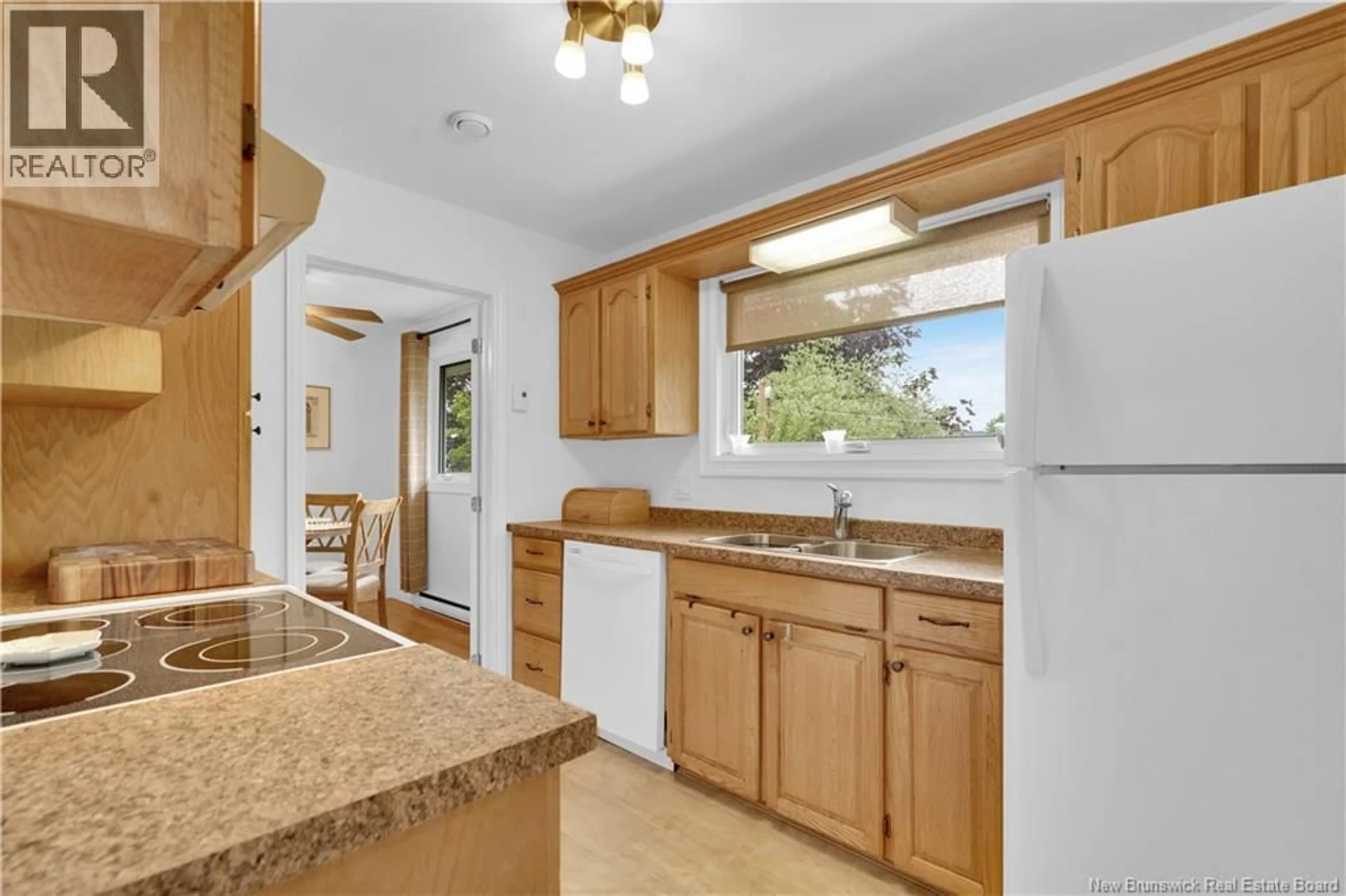 Standard kitchen, unknown for 8 SUNSET DRIVE, Quispamsis New Brunswick E2E4S5
