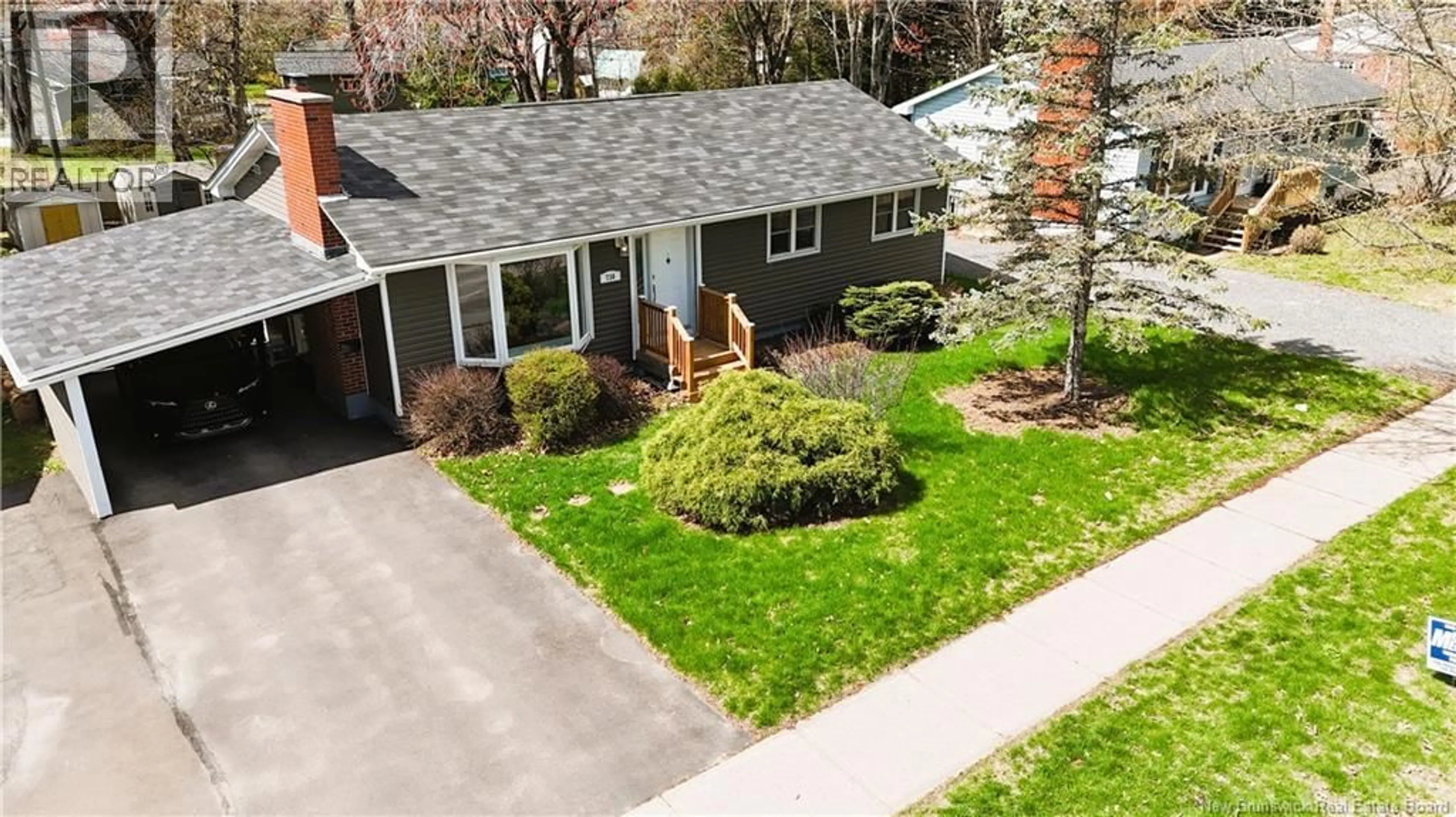 Unknown for 730 IRVINE STREET, Devon New Brunswick E3A3E8