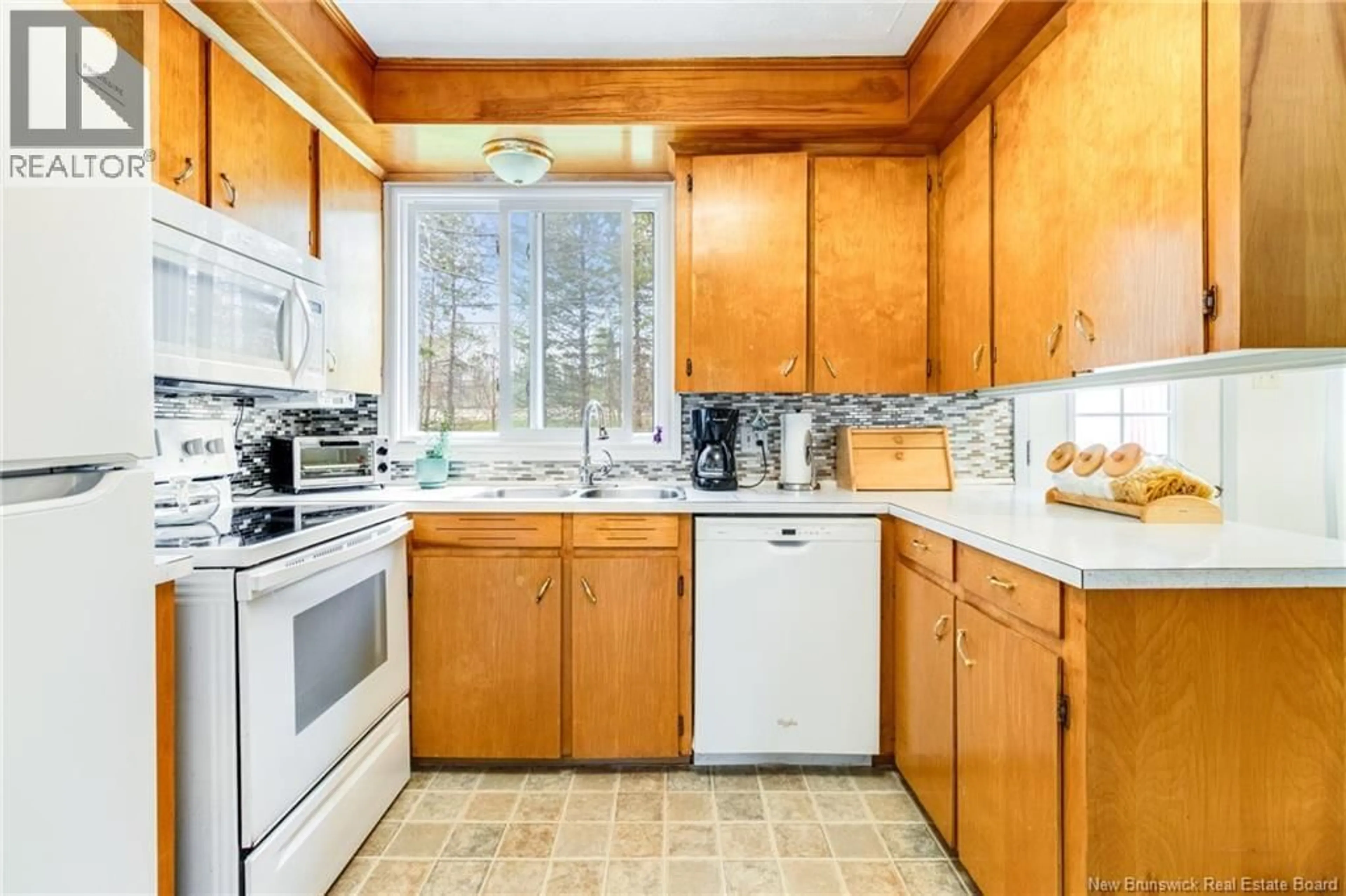 Standard kitchen, unknown for 50 WILLIAM STREET, Fredericton New Brunswick E3A4V8