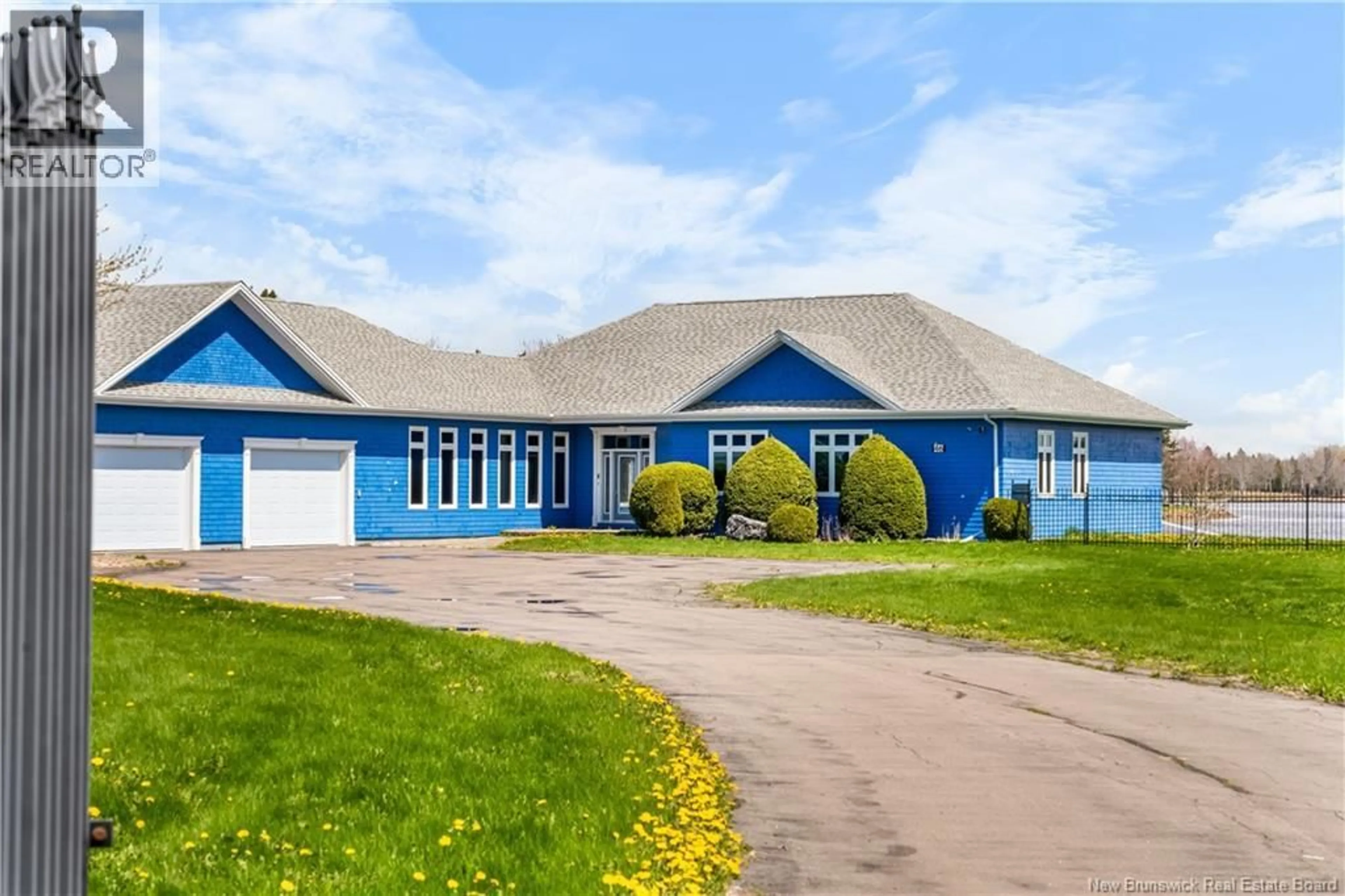 Home with vinyl exterior material, building for 46 CLEAR VIEW, Grand-Barachois New Brunswick E4P9B5
