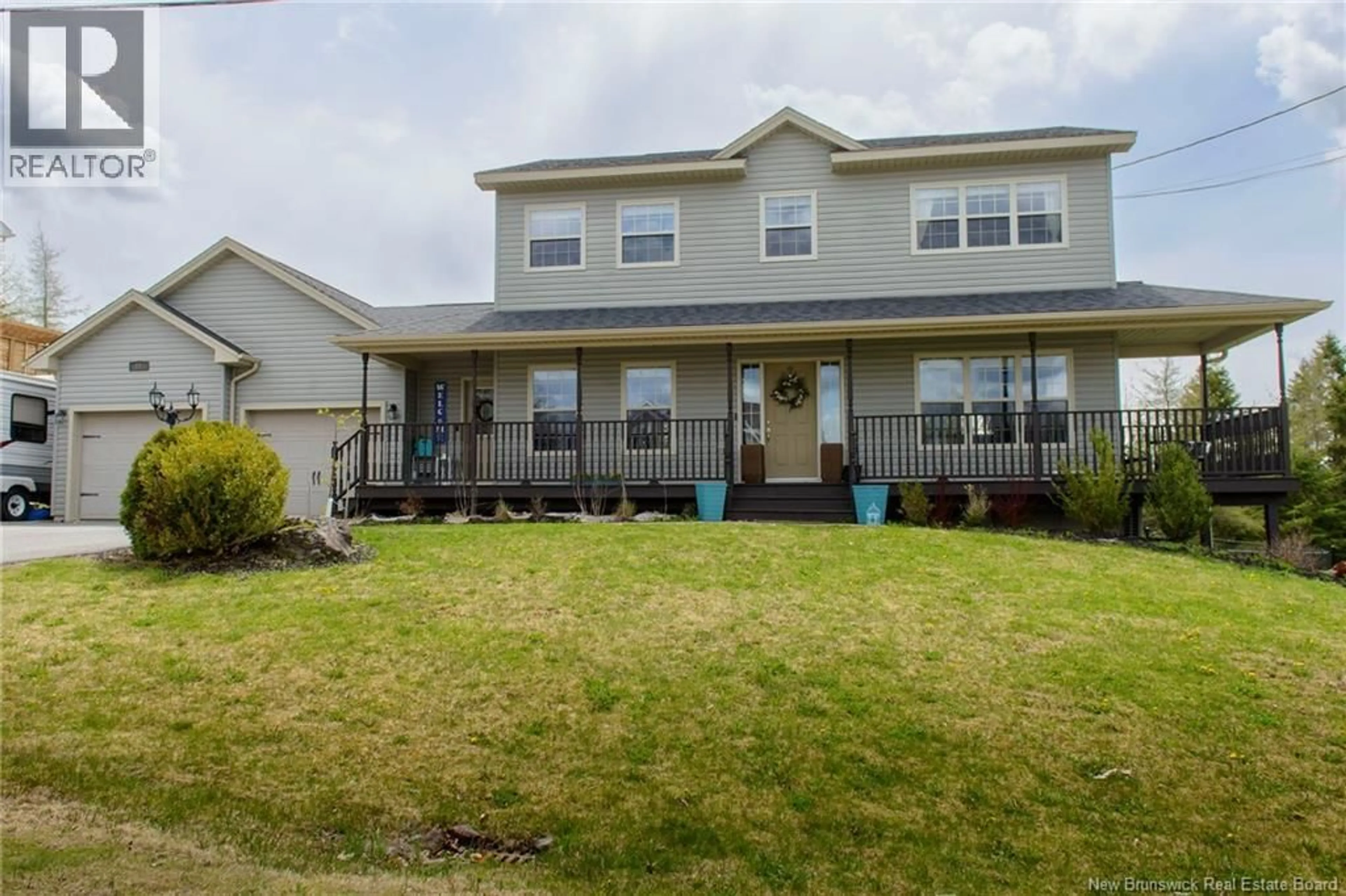 Home with vinyl exterior material, street for 11 COBBLESTONE DRIVE, Quispamsis New Brunswick E3G0A8