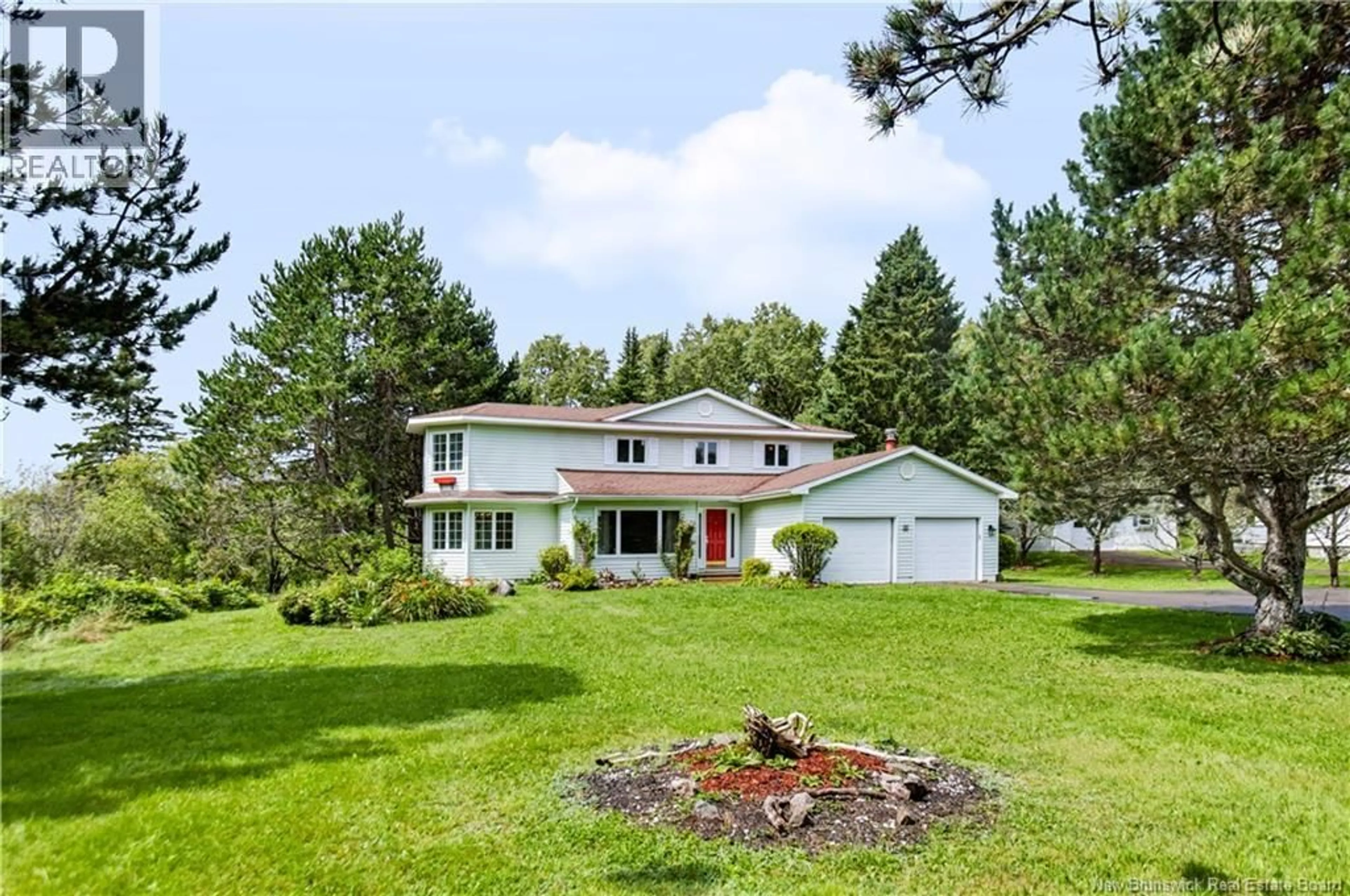 Home with vinyl exterior material, unknown for 44 WEST AVENUE, Sackville New Brunswick E4L4P1