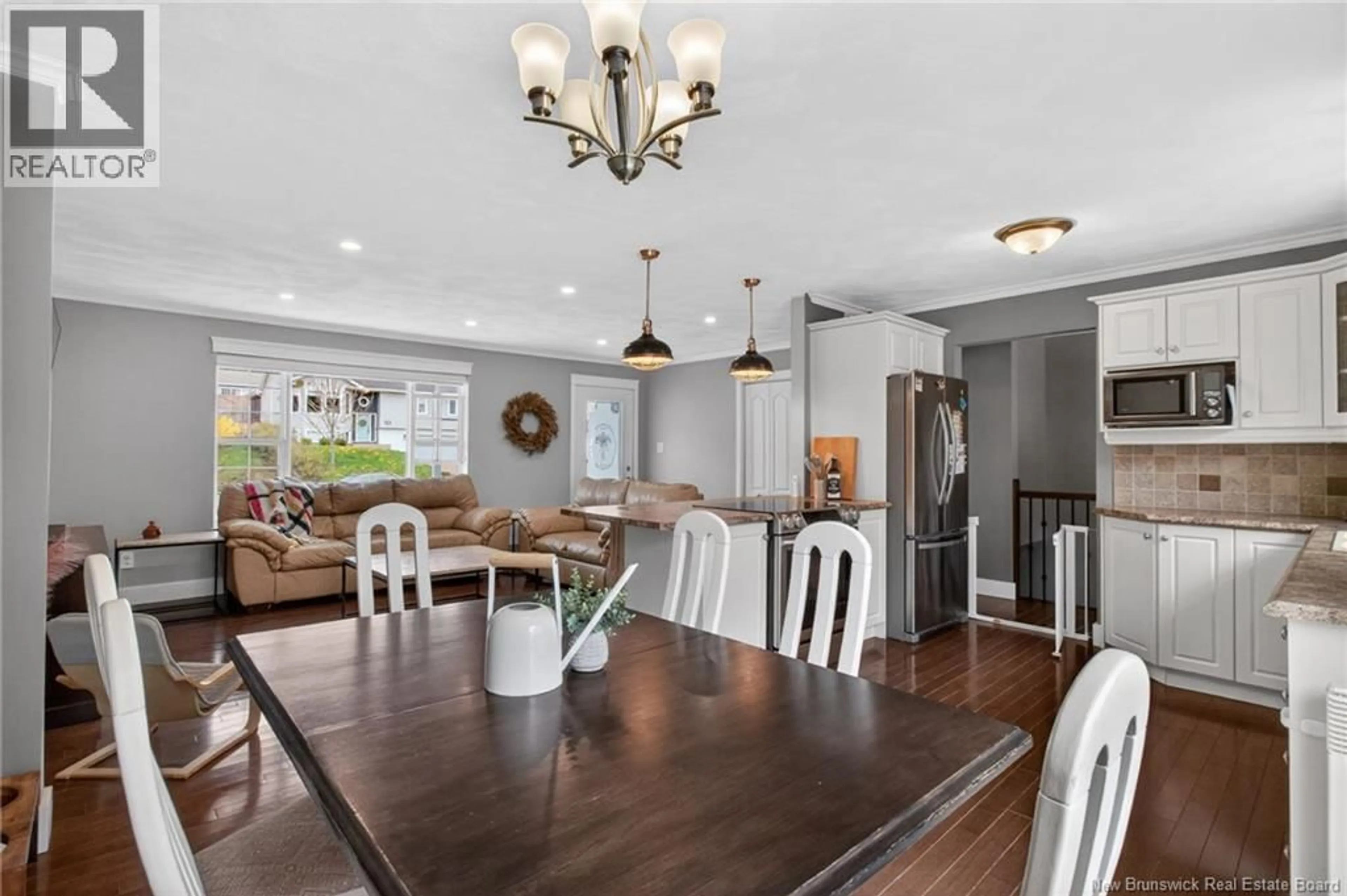Open concept kitchen, unknown for 120 DOREEN, Dieppe New Brunswick E1A6Y7