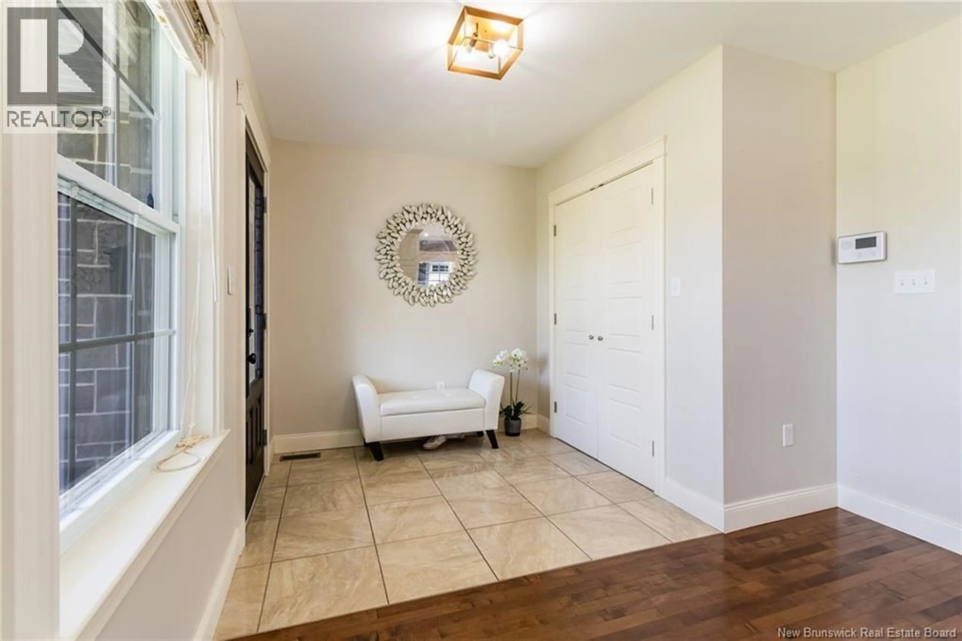 Indoor entryway for 18 BRIAR BROOK PLACE, Fredericton New Brunswick E3A3N1