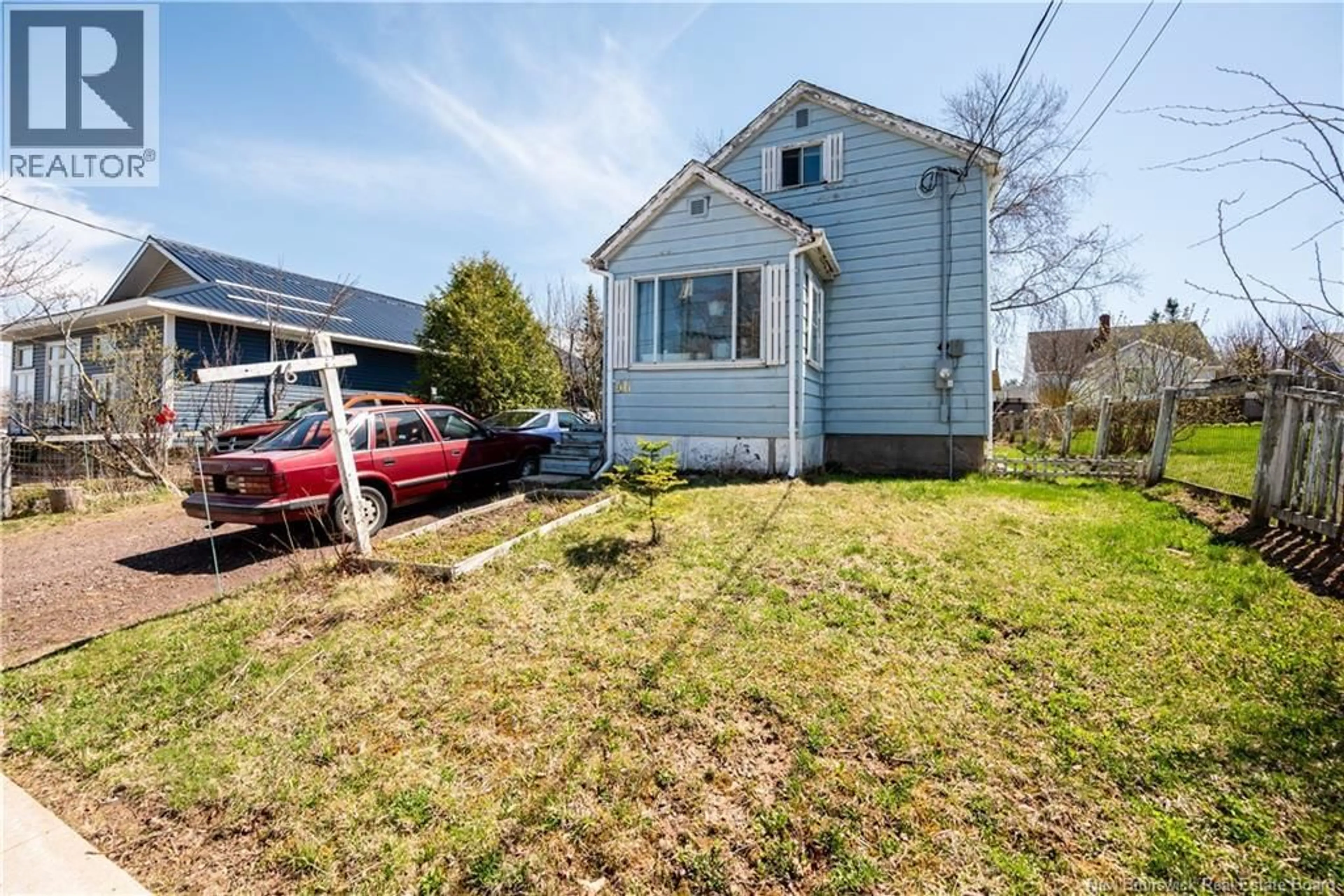 A pic from outside/outdoor area/front of a property/back of a property/a pic from drone, street for 46 TAYLOR STREET, Moncton New Brunswick E1C4E5