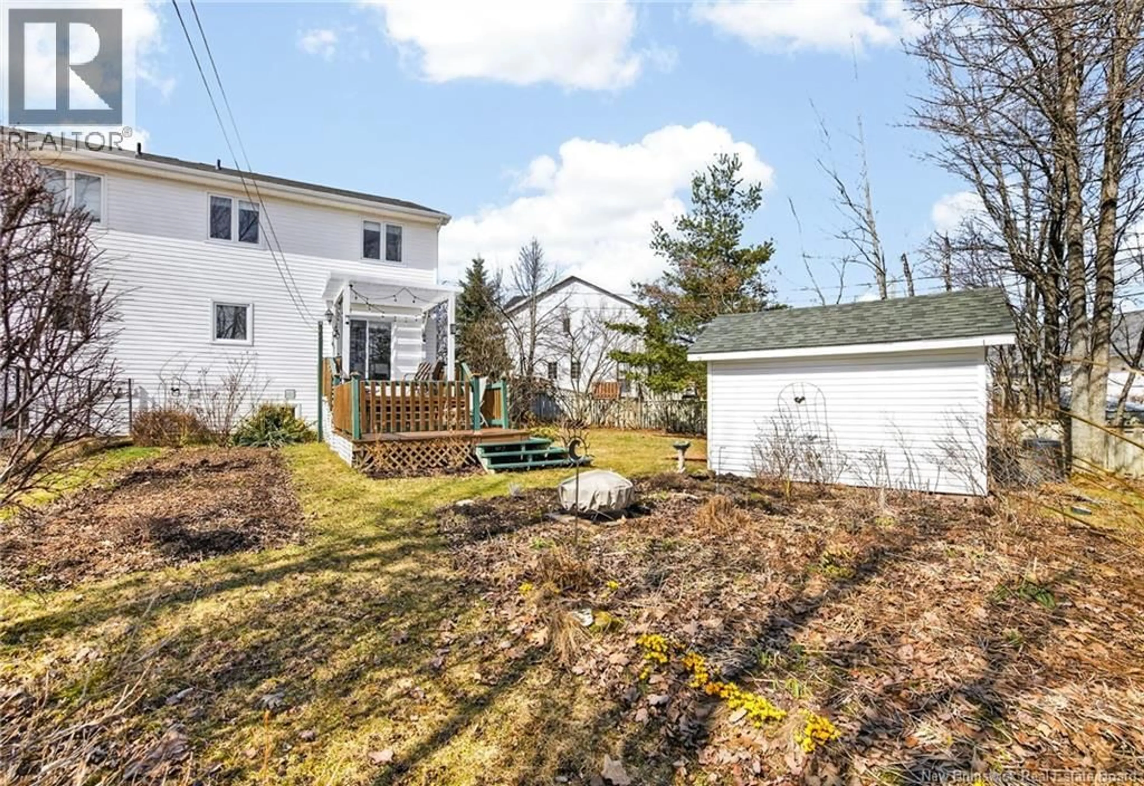 Patio, unknown for 44 SHEFFIELD COURT, Moncton New Brunswick E1G2J2