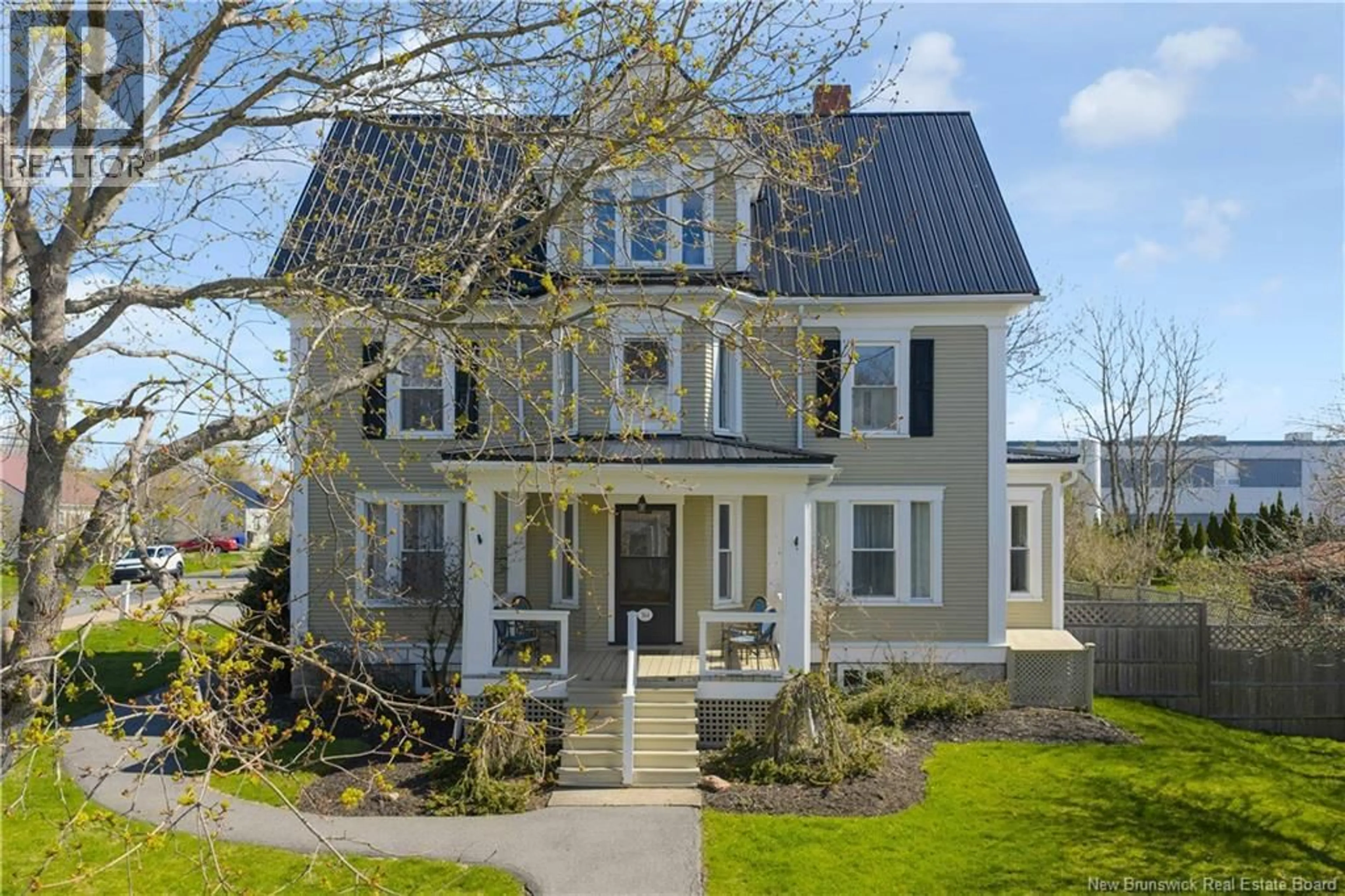 Home with vinyl exterior material, street for 364 MONTAGUE, Saint Andrews New Brunswick E5B1J8