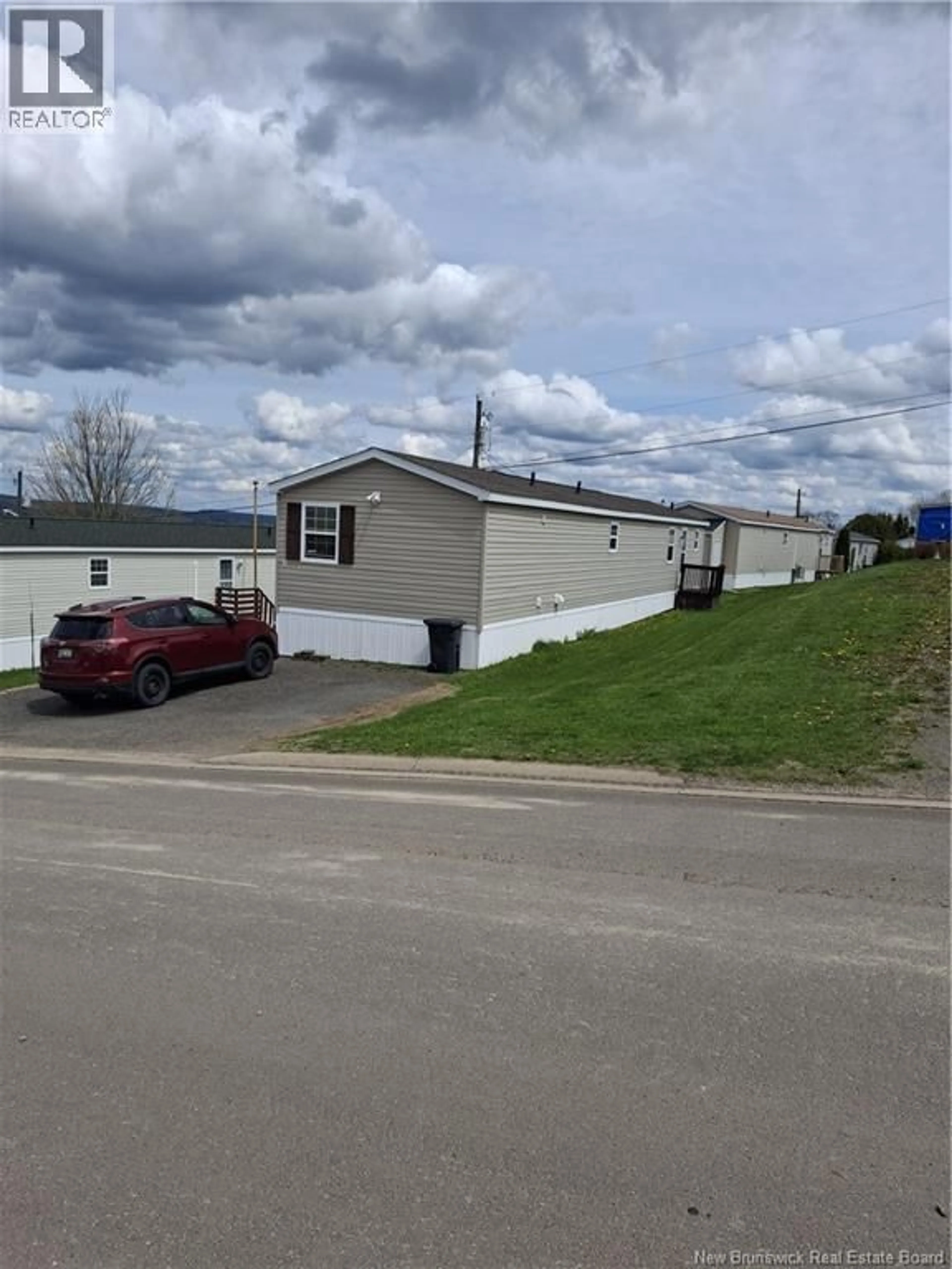 Unknown for 16 SENATOR DRIVE, Fredericton New Brunswick E3C1L8