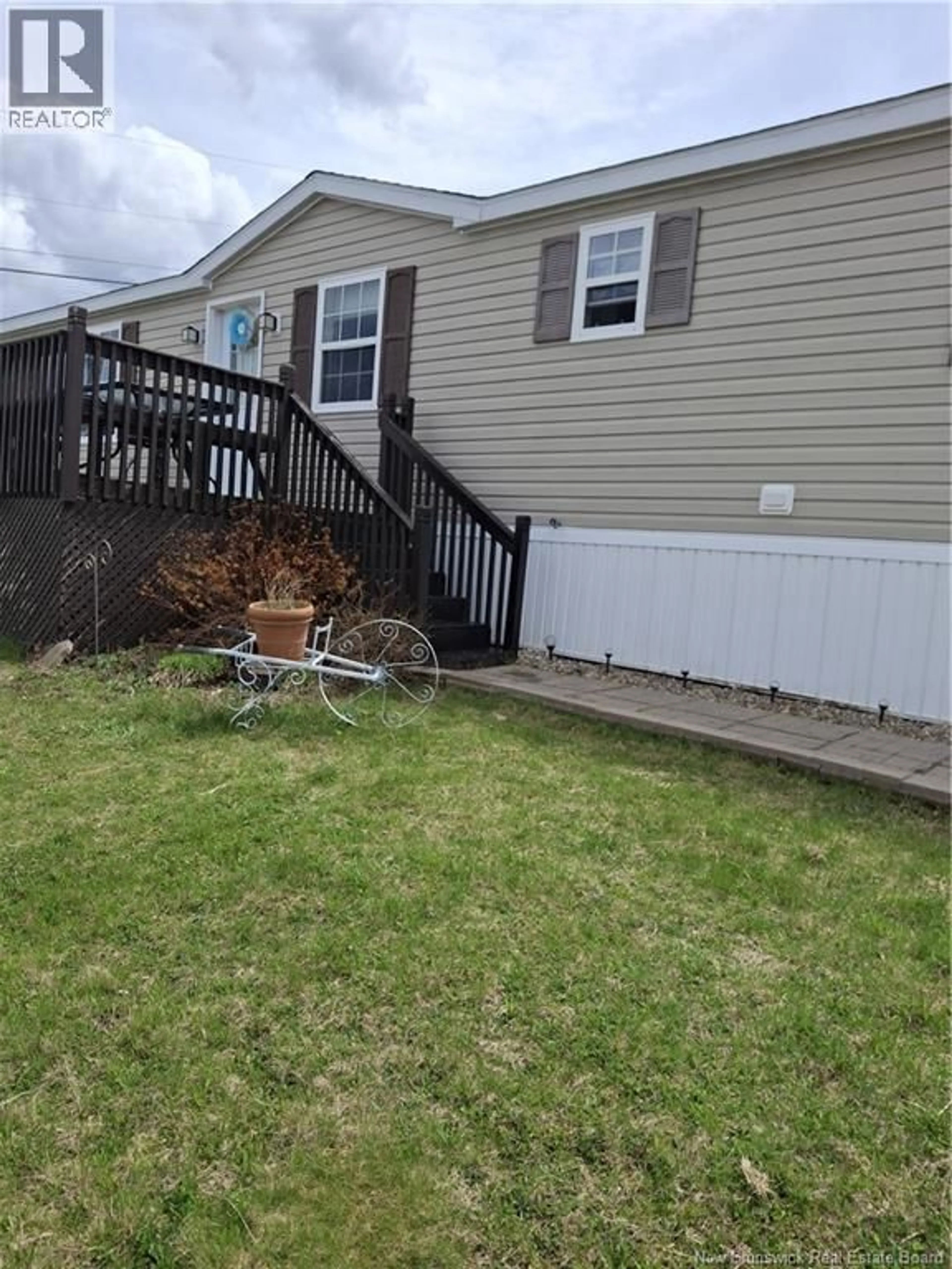 Unknown for 16 SENATOR DRIVE, Fredericton New Brunswick E3C1L8