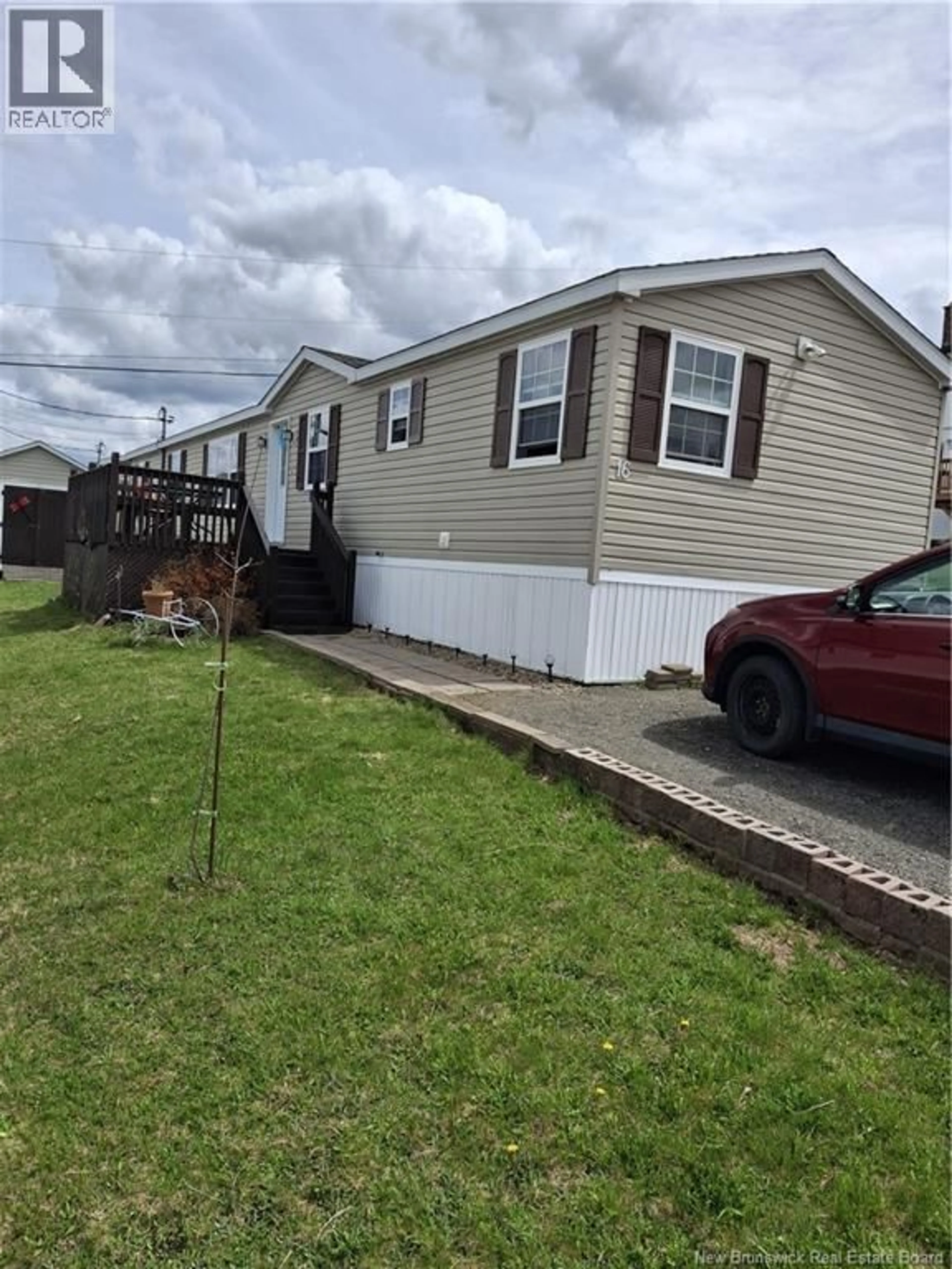 Unknown for 16 SENATOR DRIVE, Fredericton New Brunswick E3C1L8