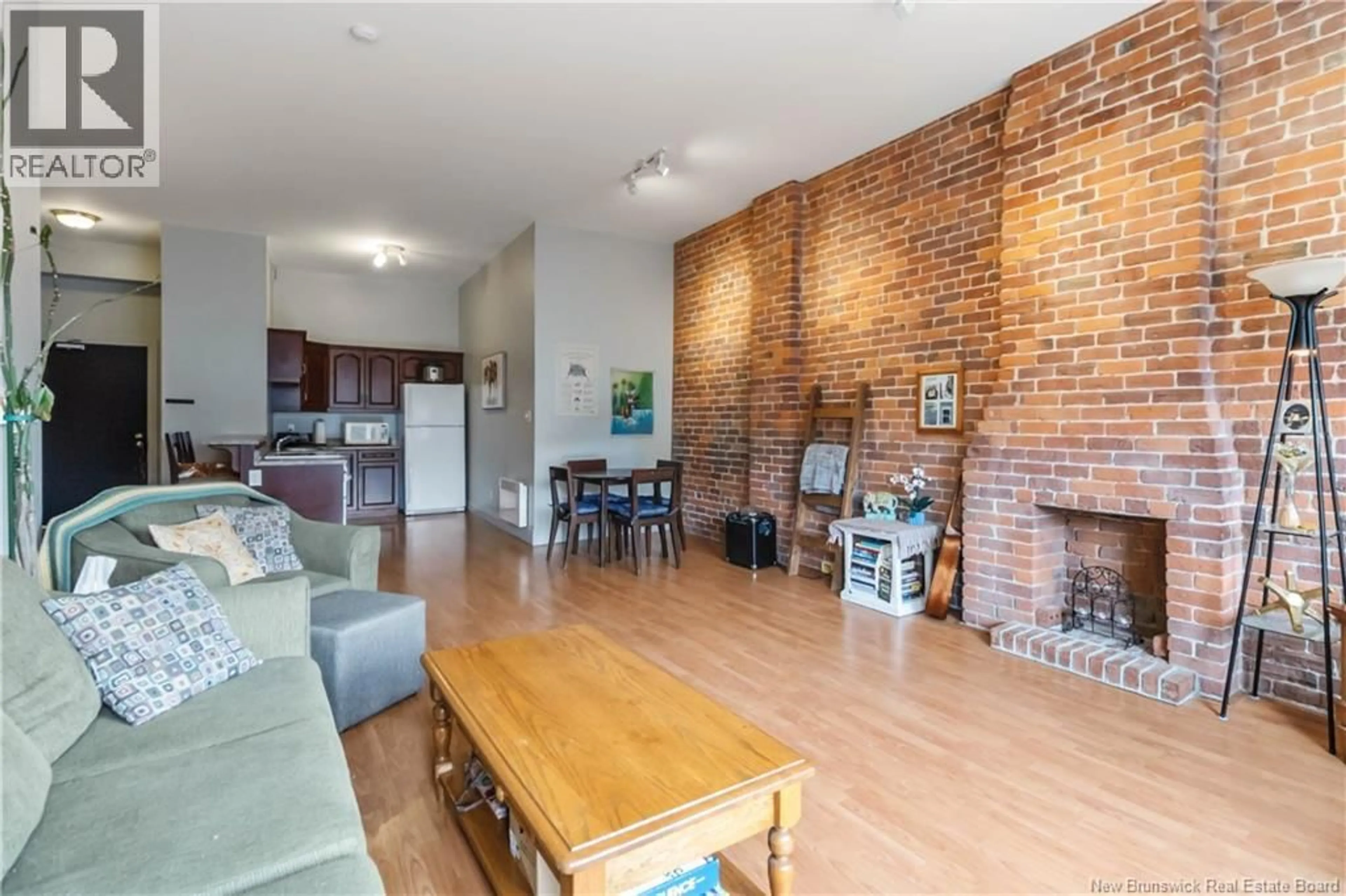 Living room with furniture, unknown for 302 - 850 MAIN STREET, Moncton New Brunswick E1C1G2