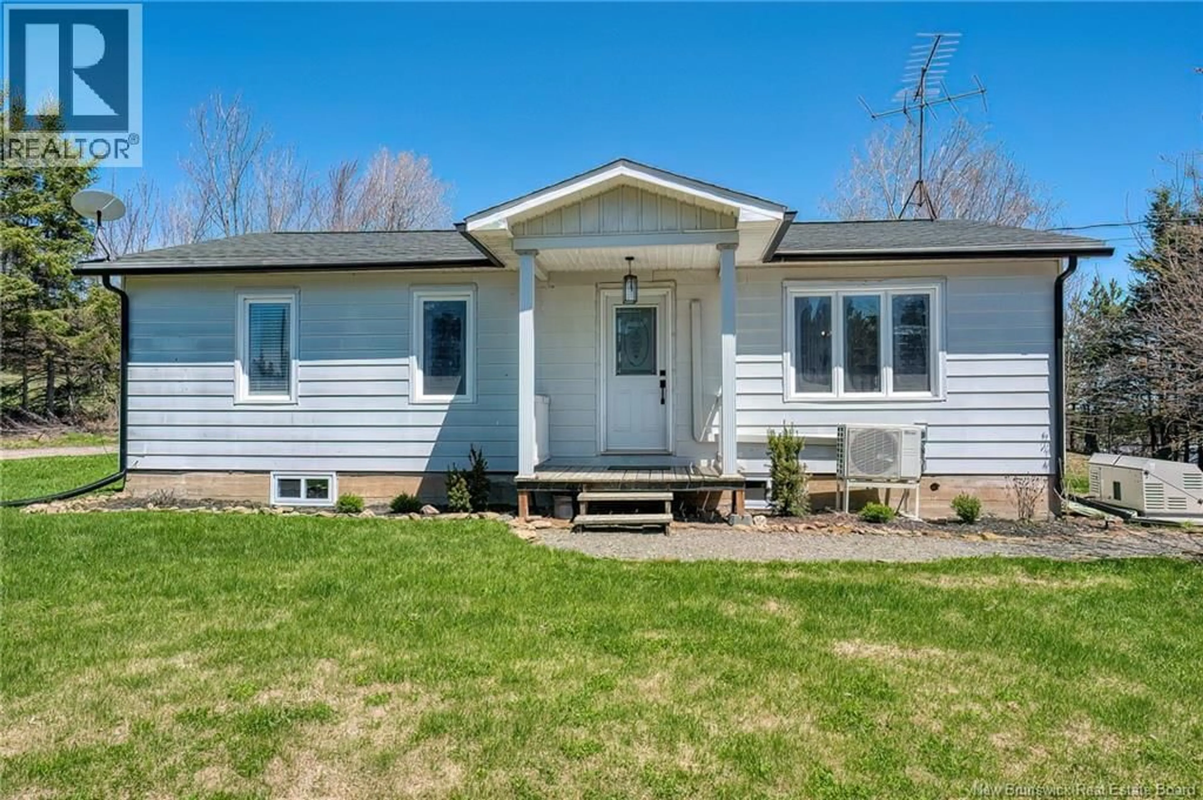 Home with vinyl exterior material, street for 4124 ROUTE 108, Crombie Settlement New Brunswick E7G2R9
