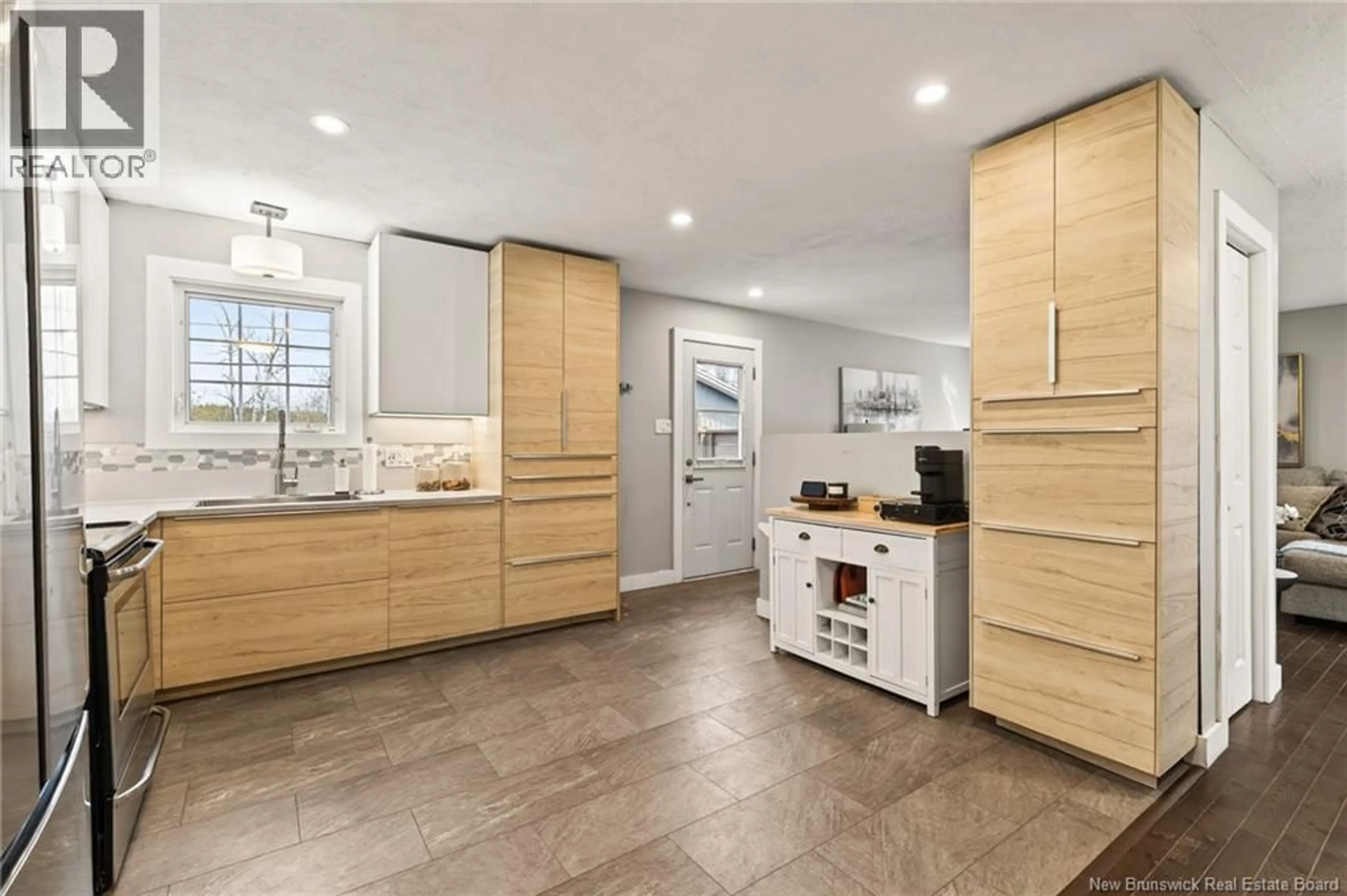 Open concept kitchen, ceramic/tile floor for 139 MAGELLAN, Moncton New Brunswick E1A5P3