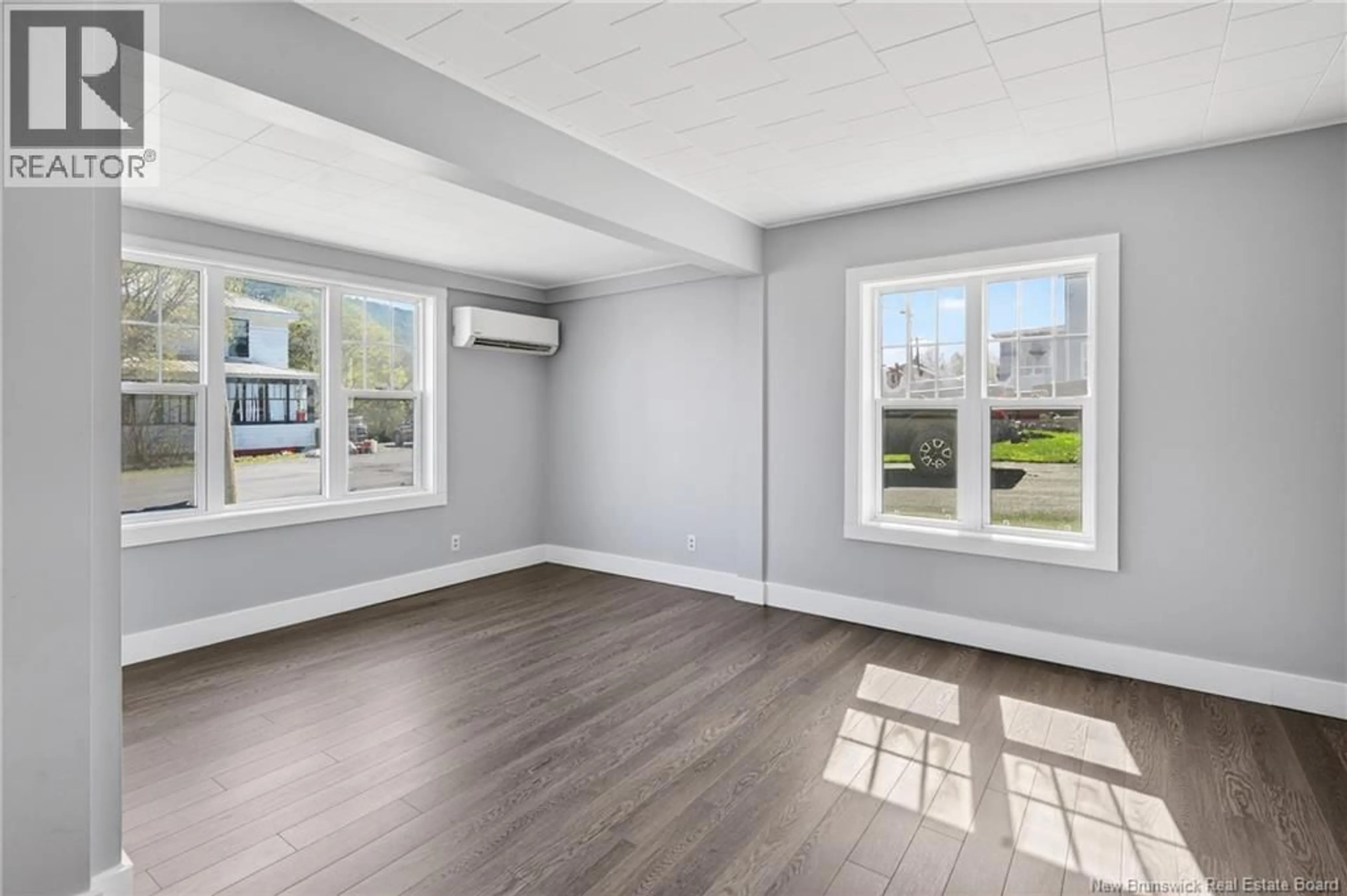 A pic of a room for 83 LANSDOWNE STREET, Campbellton New Brunswick E3N2M4