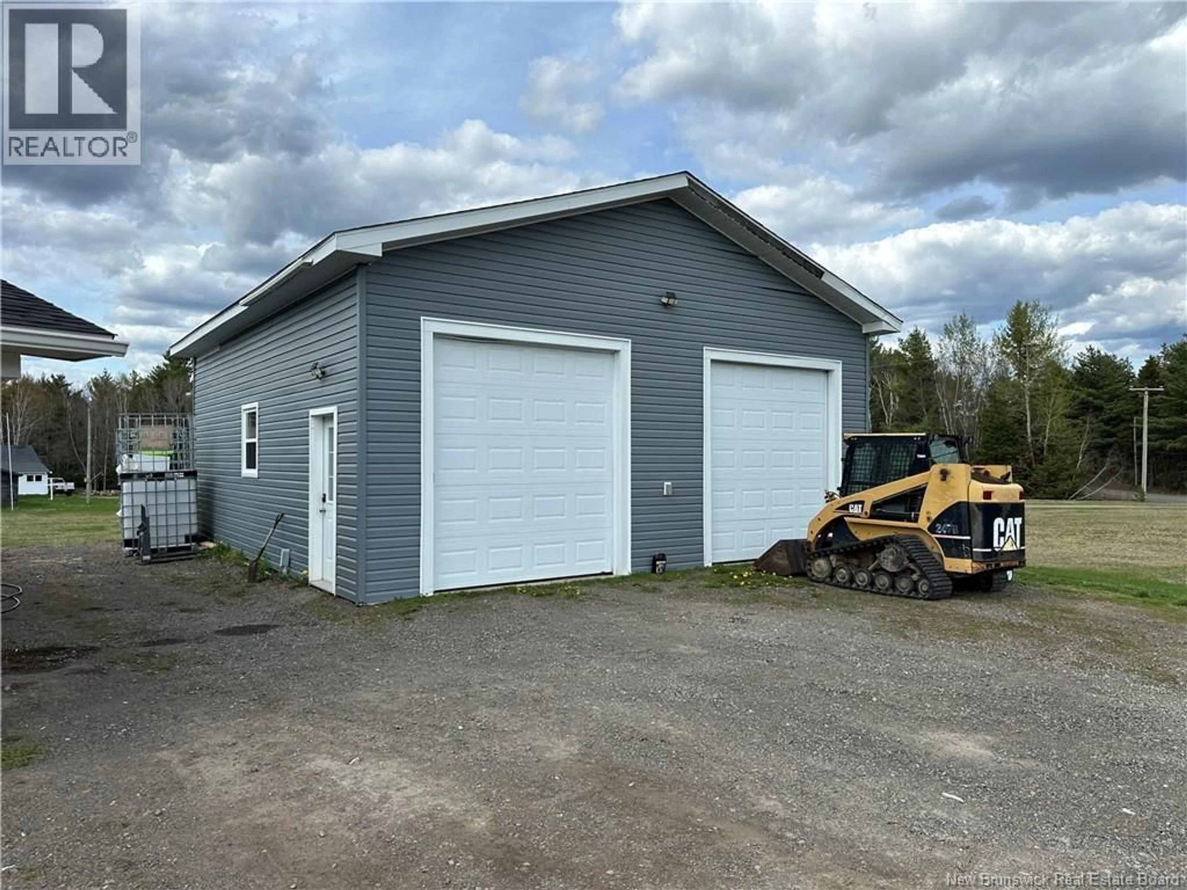 Indoor garage for 2470 ROUTE 510, Targettville New Brunswick E4T1V7