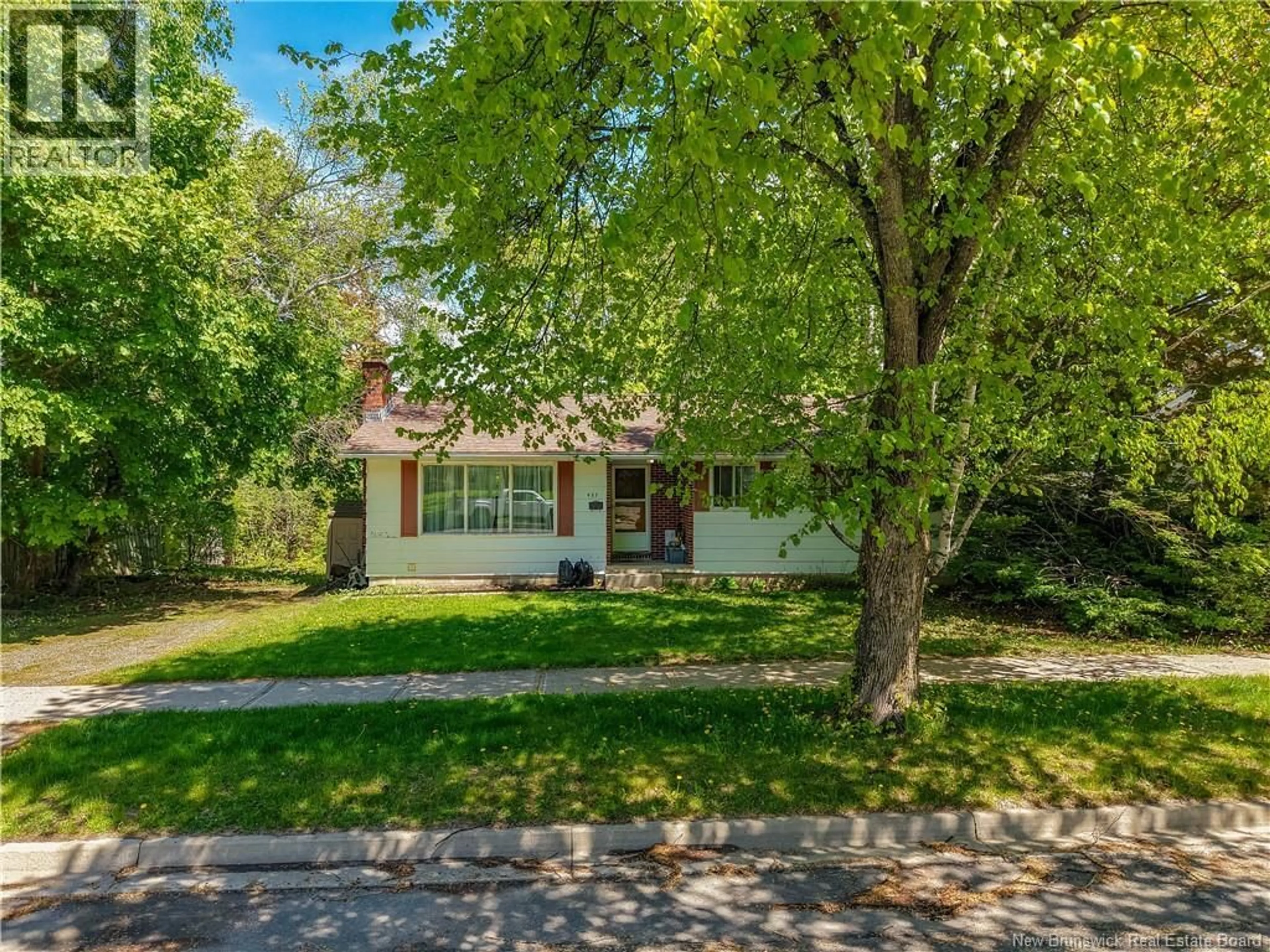 Unknown for 427 DUFFERIN STREET, Fredericton New Brunswick E3B3A8