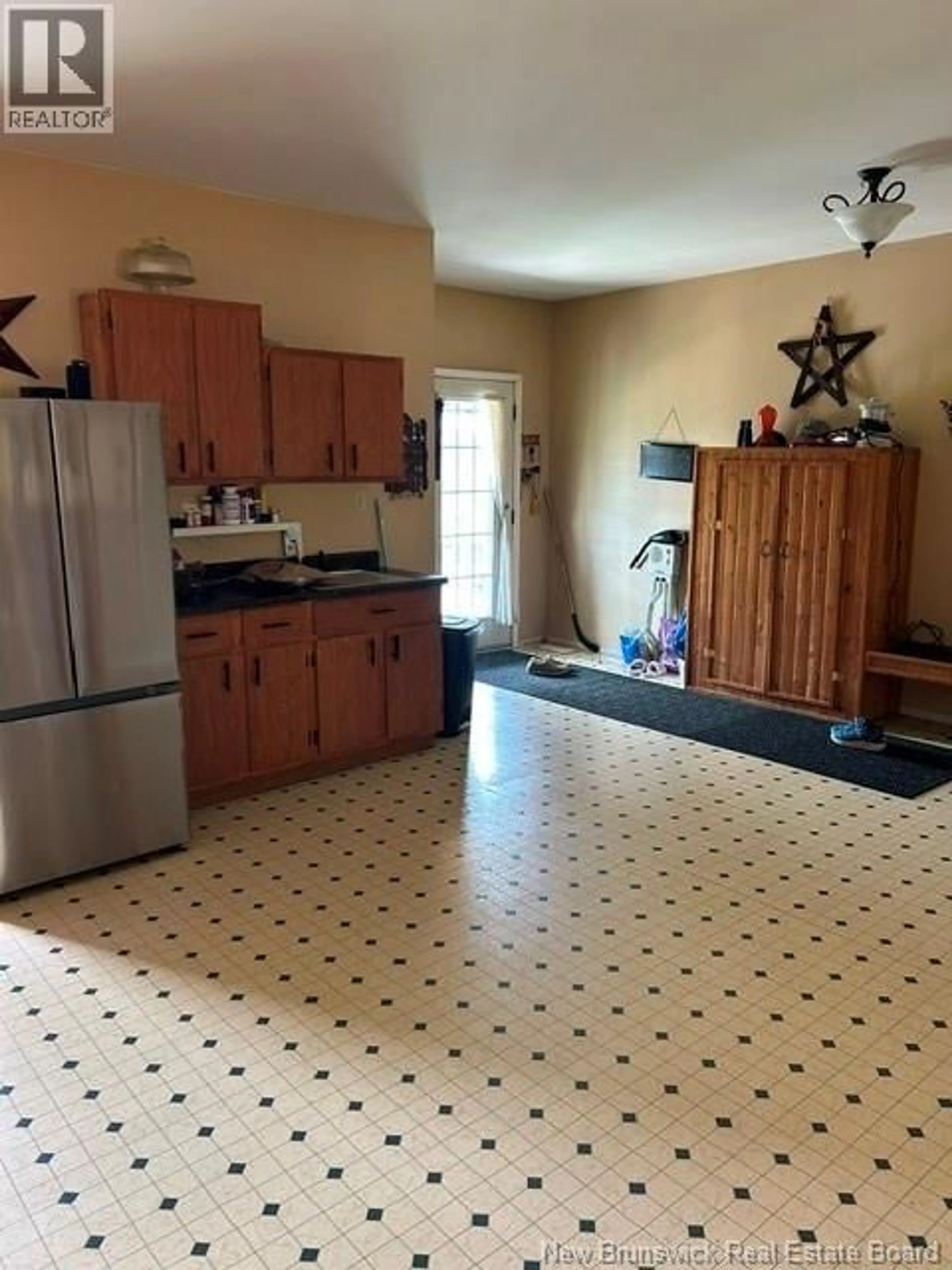 Standard kitchen, ceramic/tile floor for 709 BACK ROAD, Penobsquis New Brunswick E4G1Z8