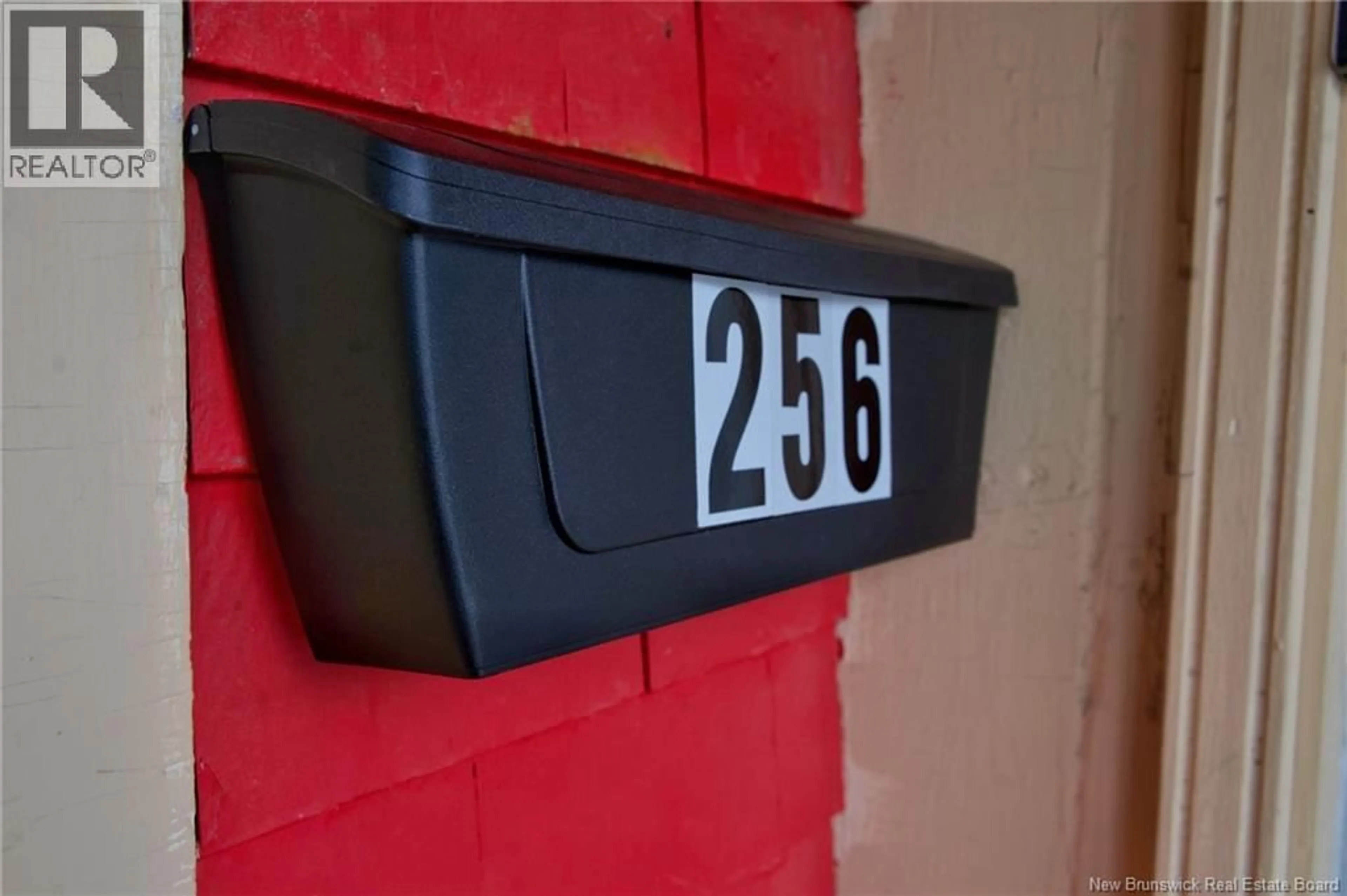 Unknown for 256 GUILFORD STREET, Saint John New Brunswick E2M1W1