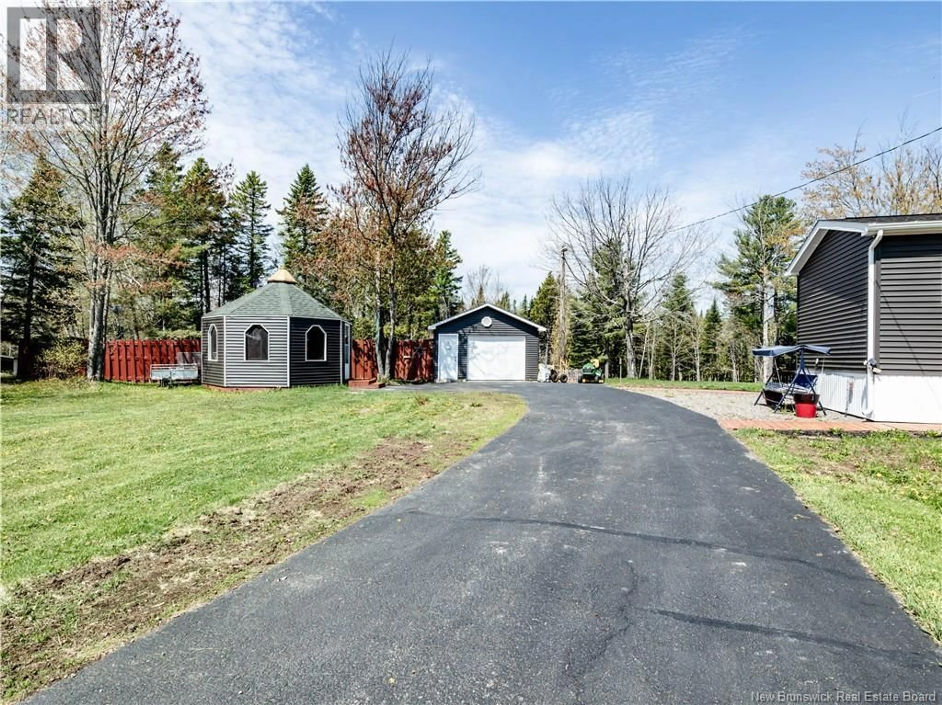 A pic from outside/outdoor area/front of a property/back of a property/a pic from drone, street for 900 SAINT-CHARLES NORD, Saint-Charles New Brunswick E4W4T3