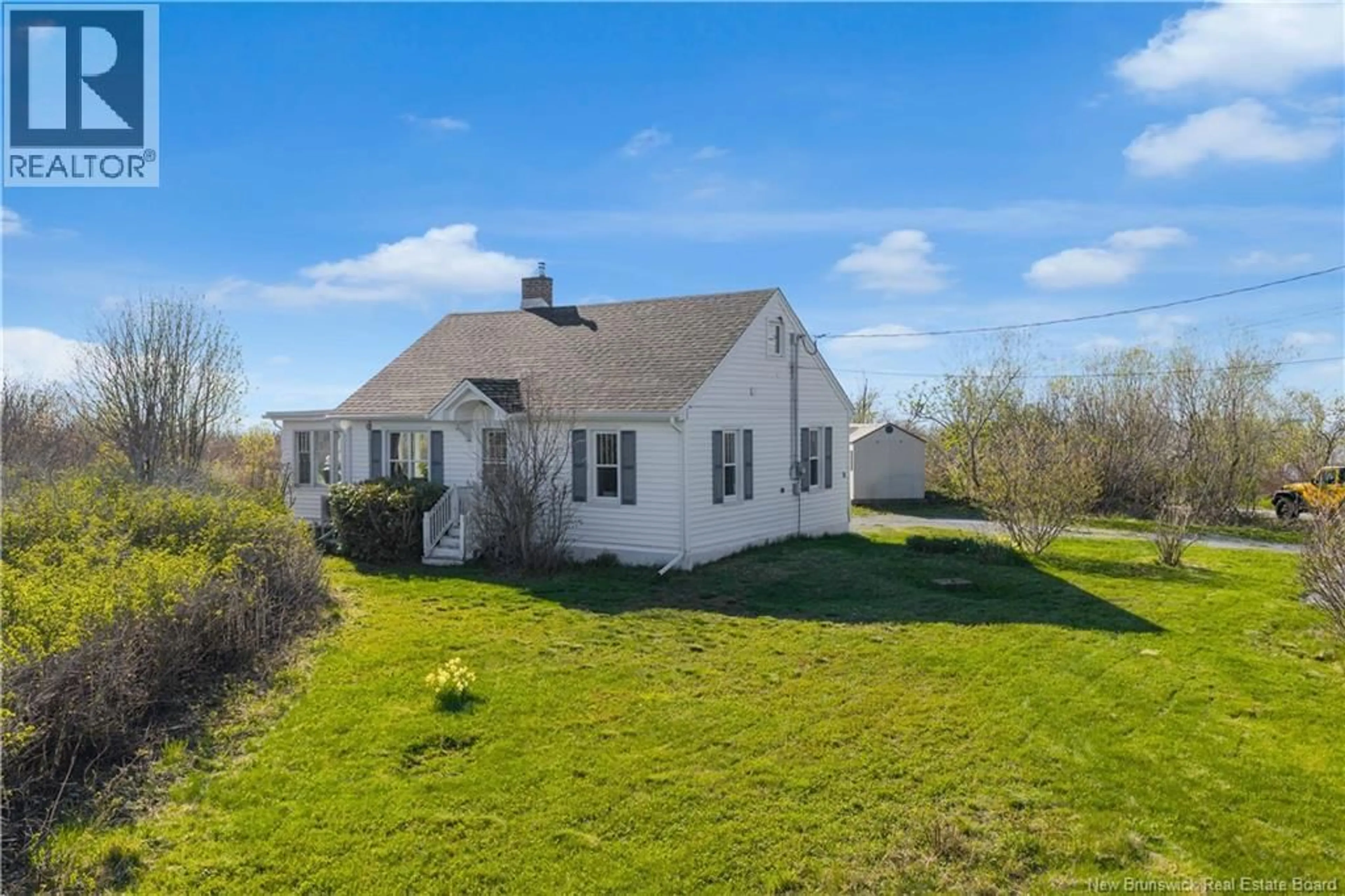 A pic from outside/outdoor area/front of a property/back of a property/a pic from drone, unknown for 21 OLD RED HEAD ROAD, Saint John New Brunswick E2P1J6