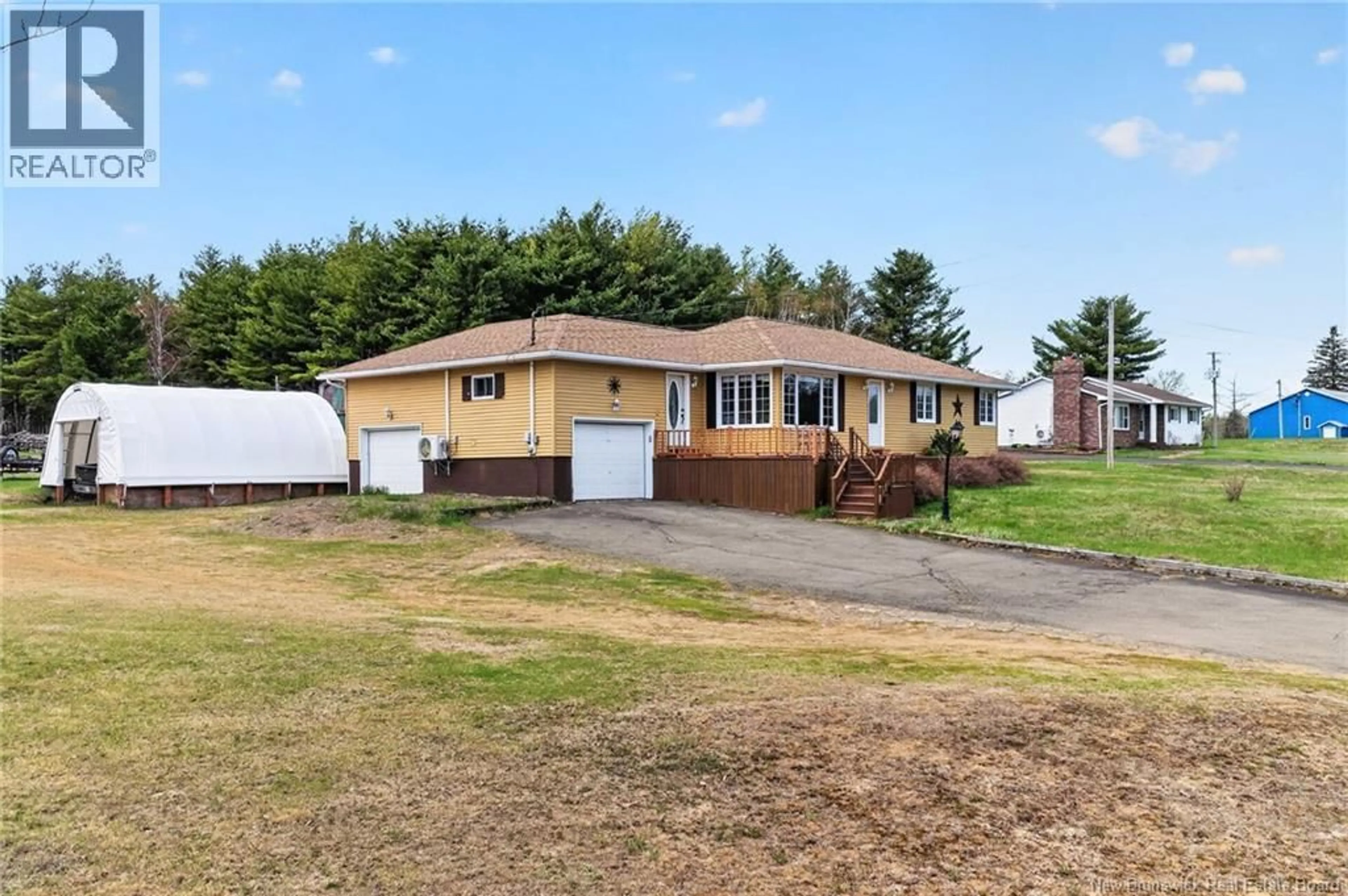 A pic from outside/outdoor area/front of a property/back of a property/a pic from drone, street for 7680 ROUTE 134, Sainte-Anne-De-Kent New Brunswick E4S1H4