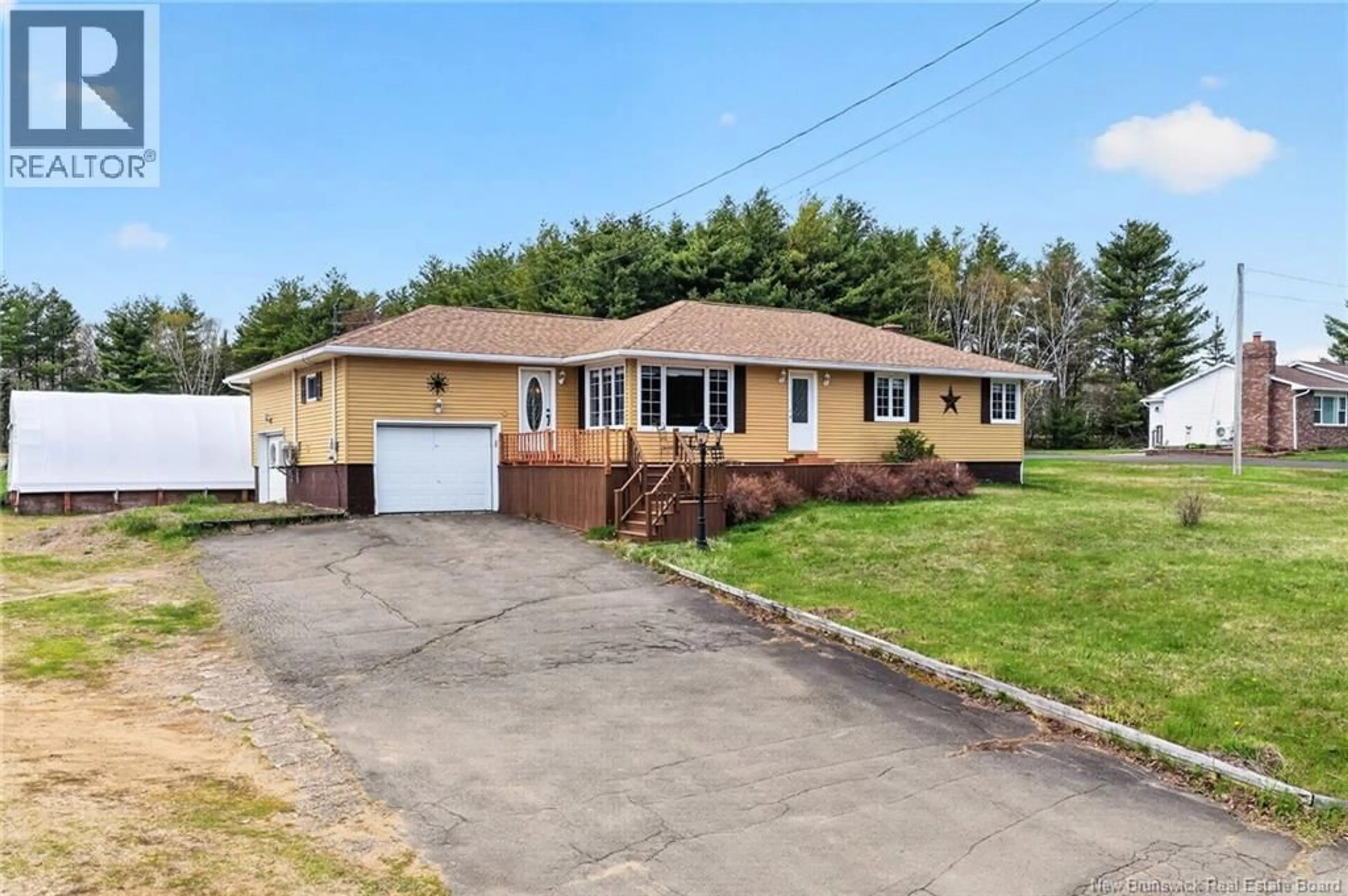 A pic from outside/outdoor area/front of a property/back of a property/a pic from drone, street for 7680 ROUTE 134, Sainte-Anne-De-Kent New Brunswick E4S1H4