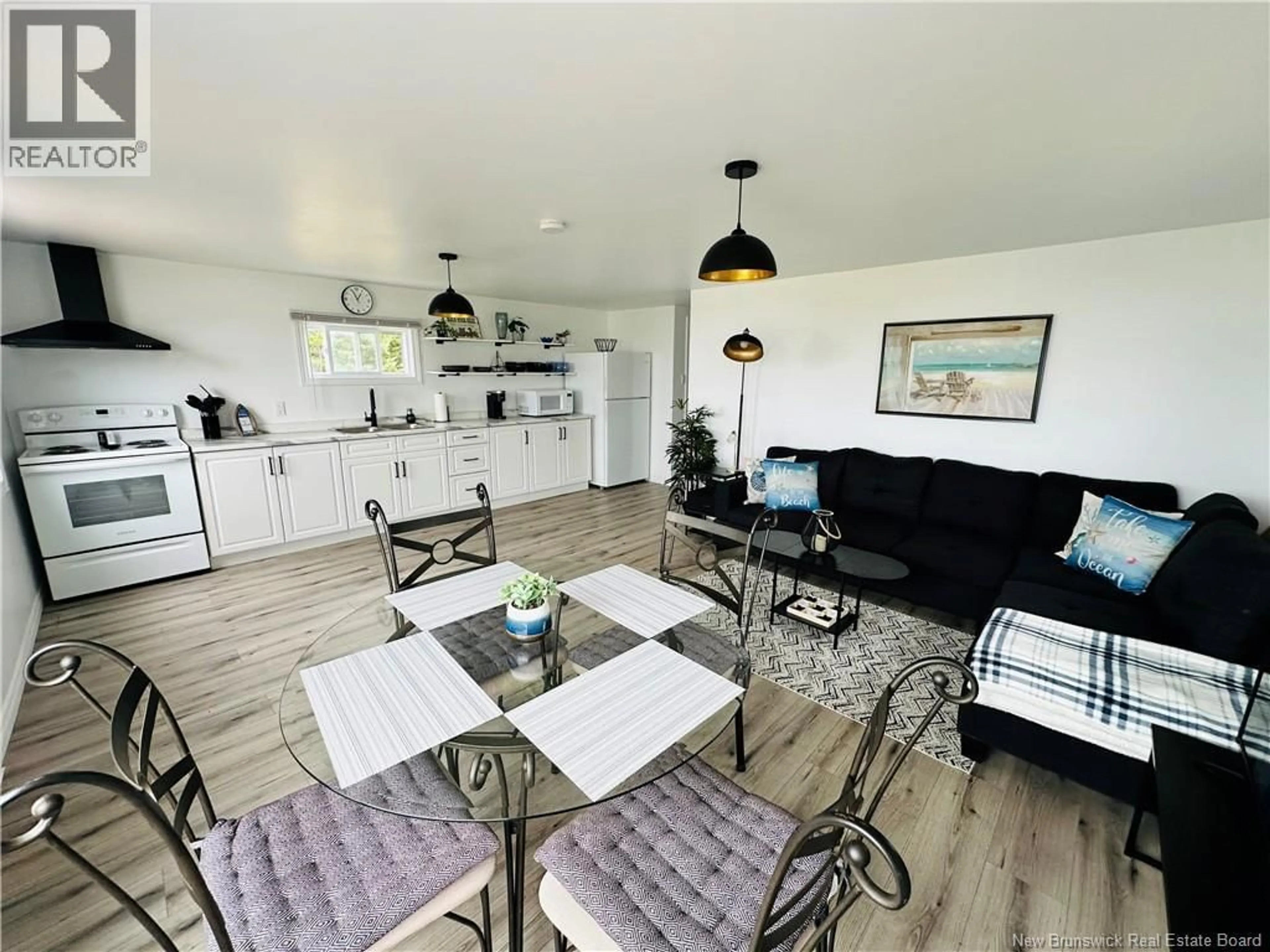Open concept kitchen, unknown for 25 ALLEE DU REPOS, Pointe-Alexandre New Brunswick E8T1V0