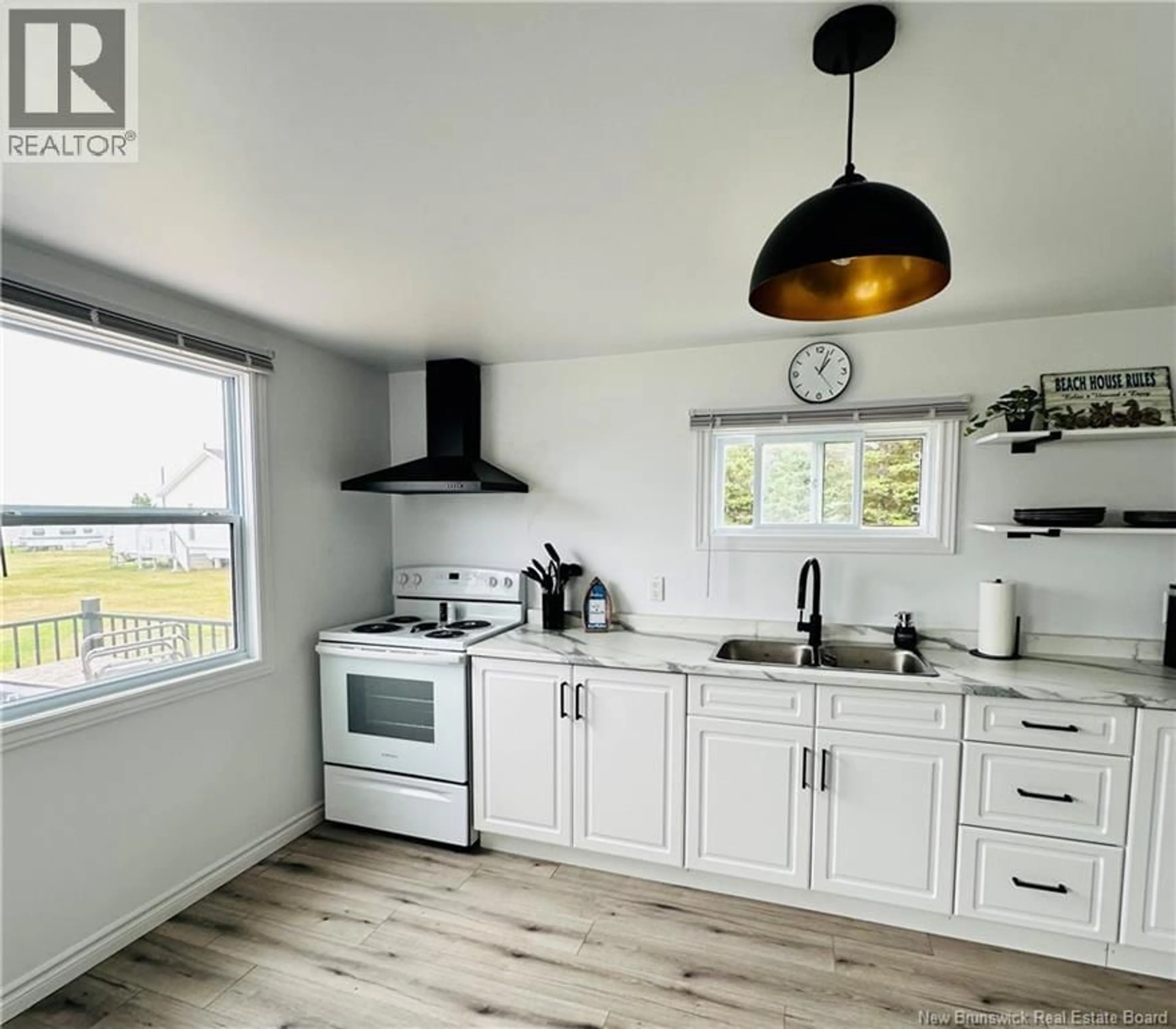 Open concept kitchen, unknown for 25 ALLEE DU REPOS, Pointe-Alexandre New Brunswick E8T1V0