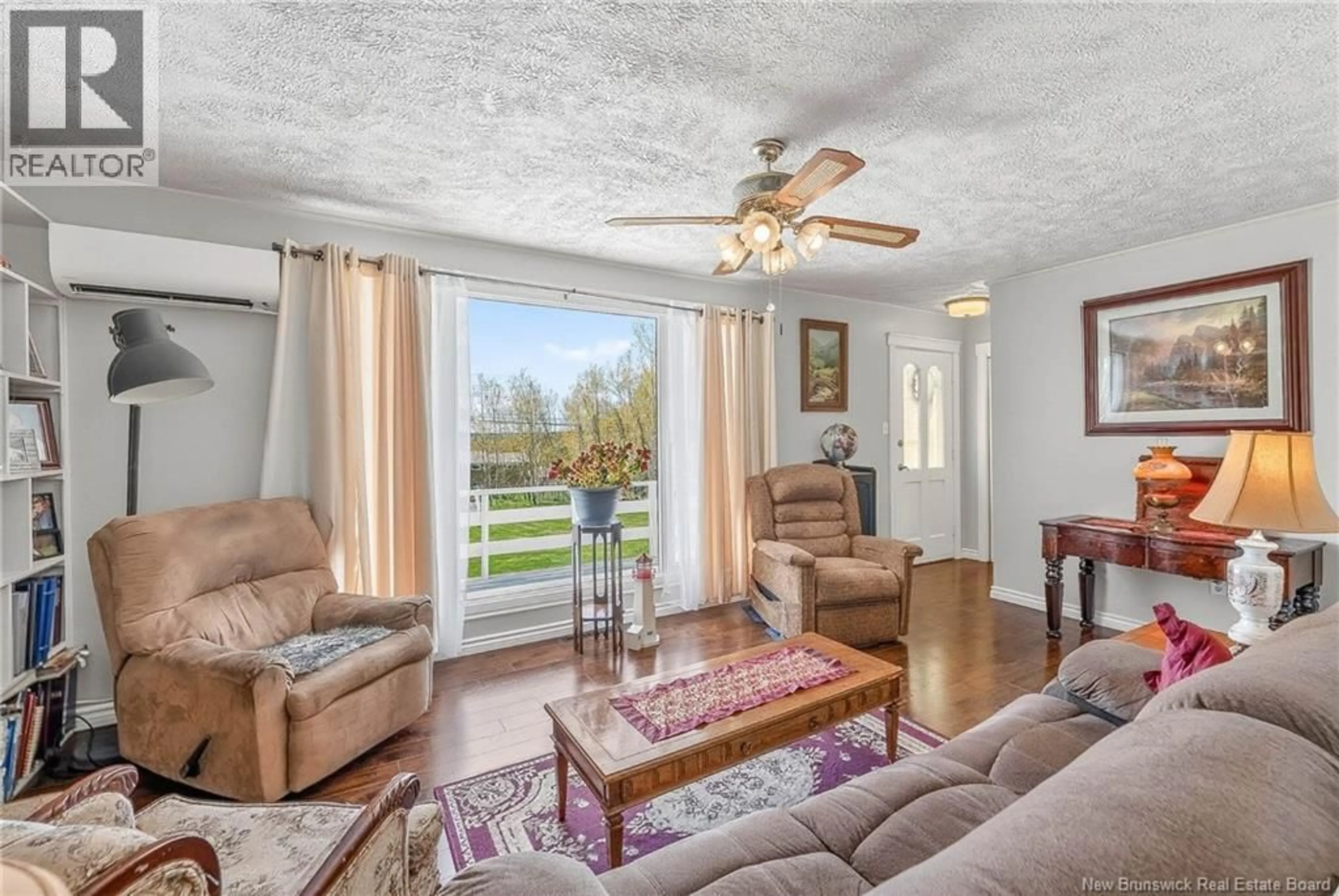 Living room with furniture, unknown for 3649 ROUTE 127, Bayside New Brunswick E5B2T1