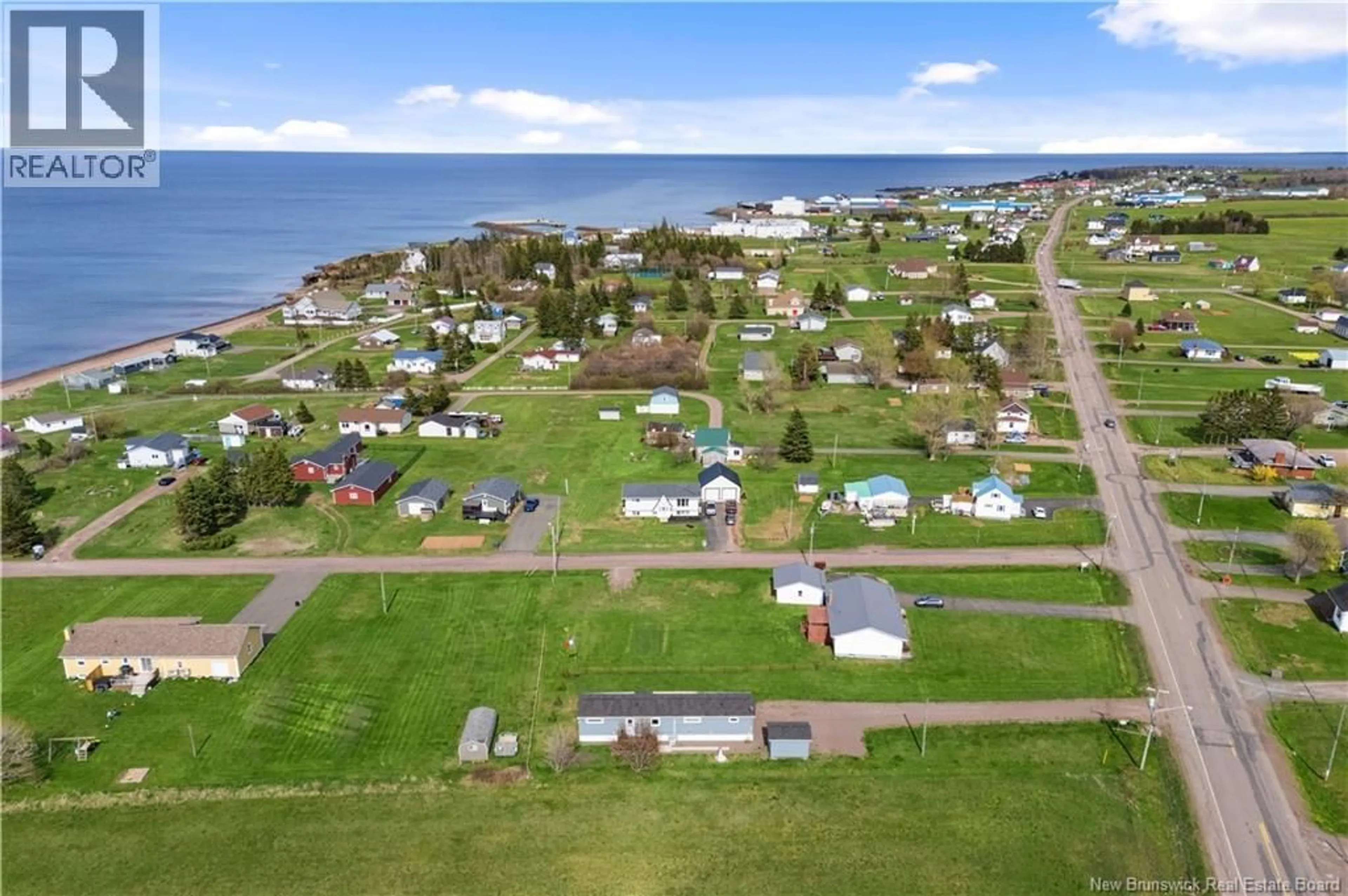 A pic from outside/outdoor area/front of a property/back of a property/a pic from drone, water/lake/river/ocean view for 670 CHEMIN BAS-CAP PELE, Cap-Pelé New Brunswick E4N1J5