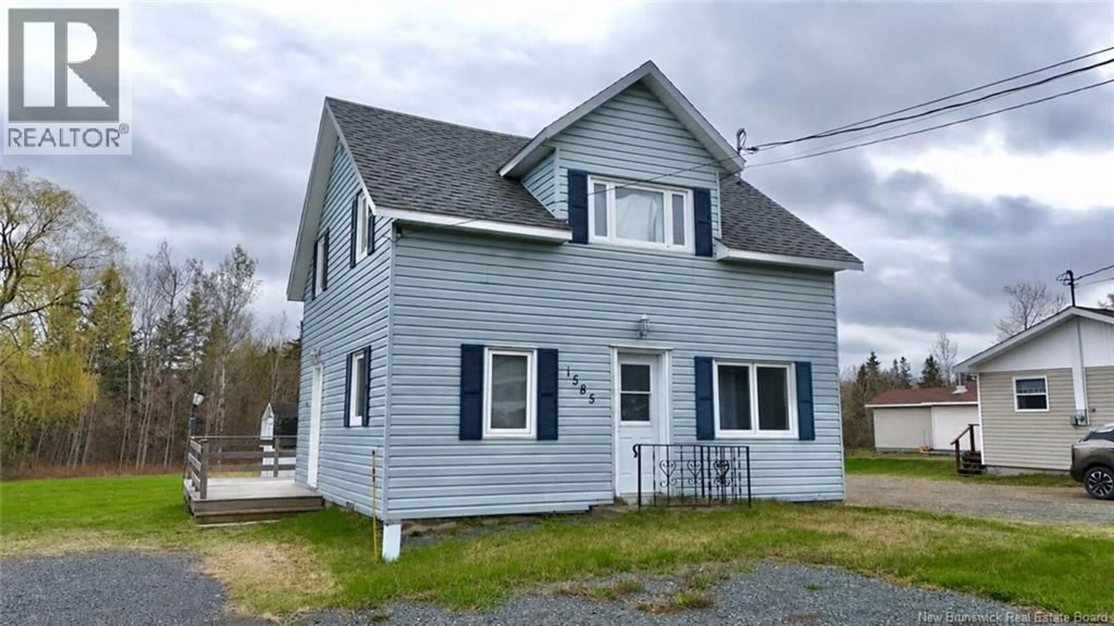 Home with vinyl exterior material, building for 1585 ROBERTVILLE, Robertville New Brunswick E8K2T5