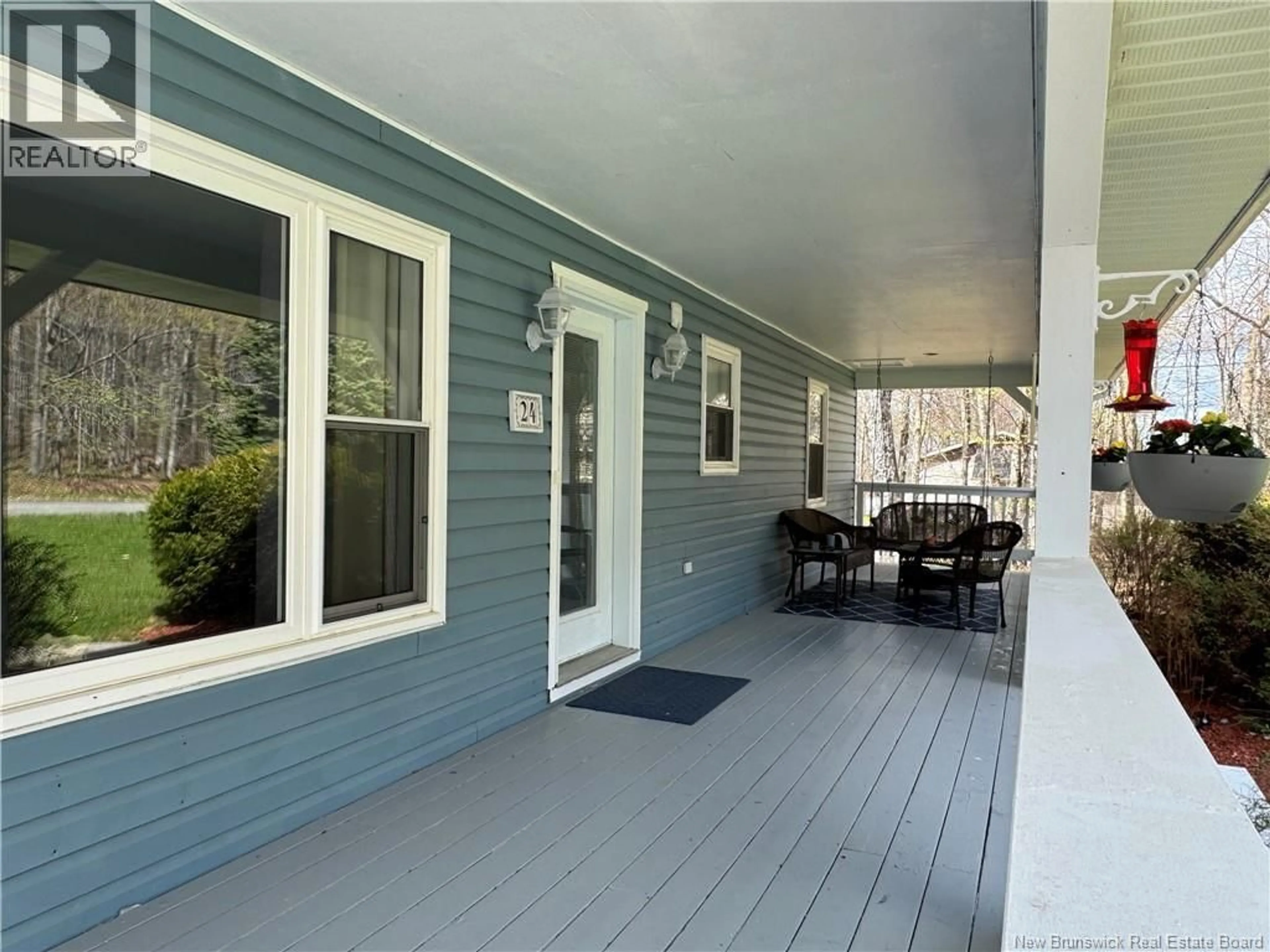 Home with vinyl exterior material, street for 24 MOUNTAIN VIEW CRESCENT, Oakland New Brunswick E2L2V8