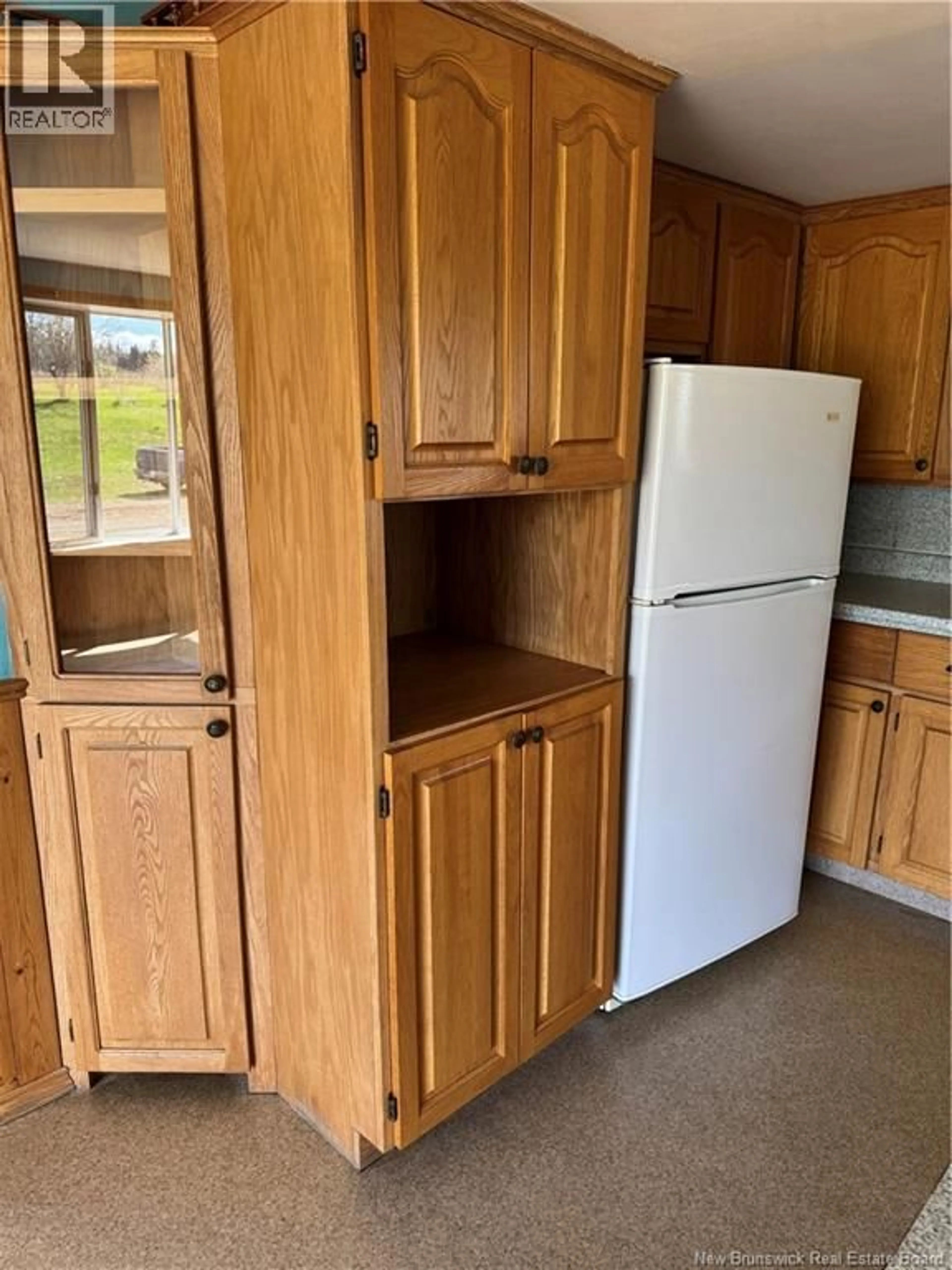 Standard kitchen, unknown for 8975 RTE 107, Gordonsville New Brunswick E7L1A3