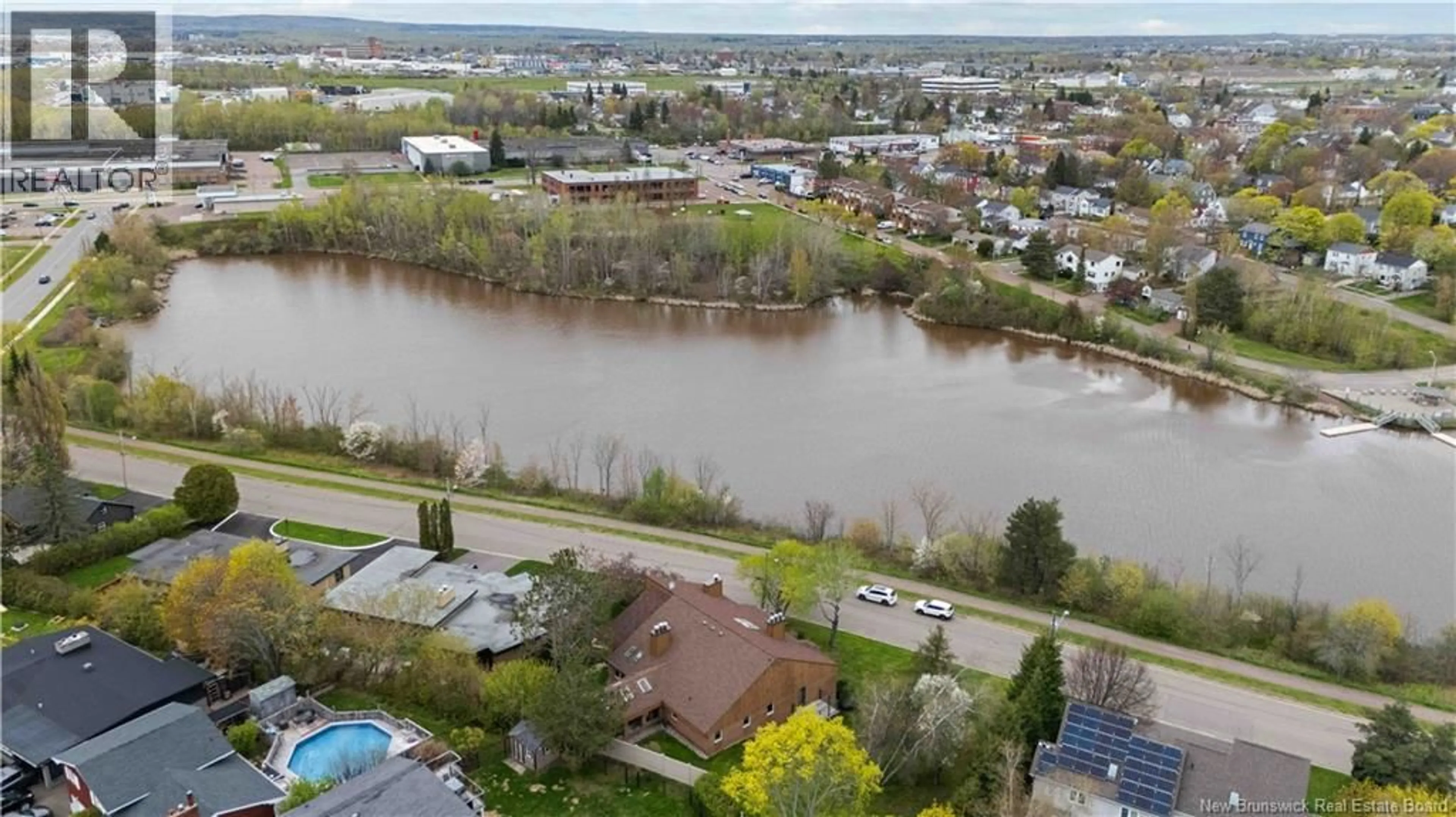 A pic from outside/outdoor area/front of a property/back of a property/a pic from drone, water/lake/river/ocean view for 270 WESTMOUNT BOULEVARD, Moncton New Brunswick E1E1V5