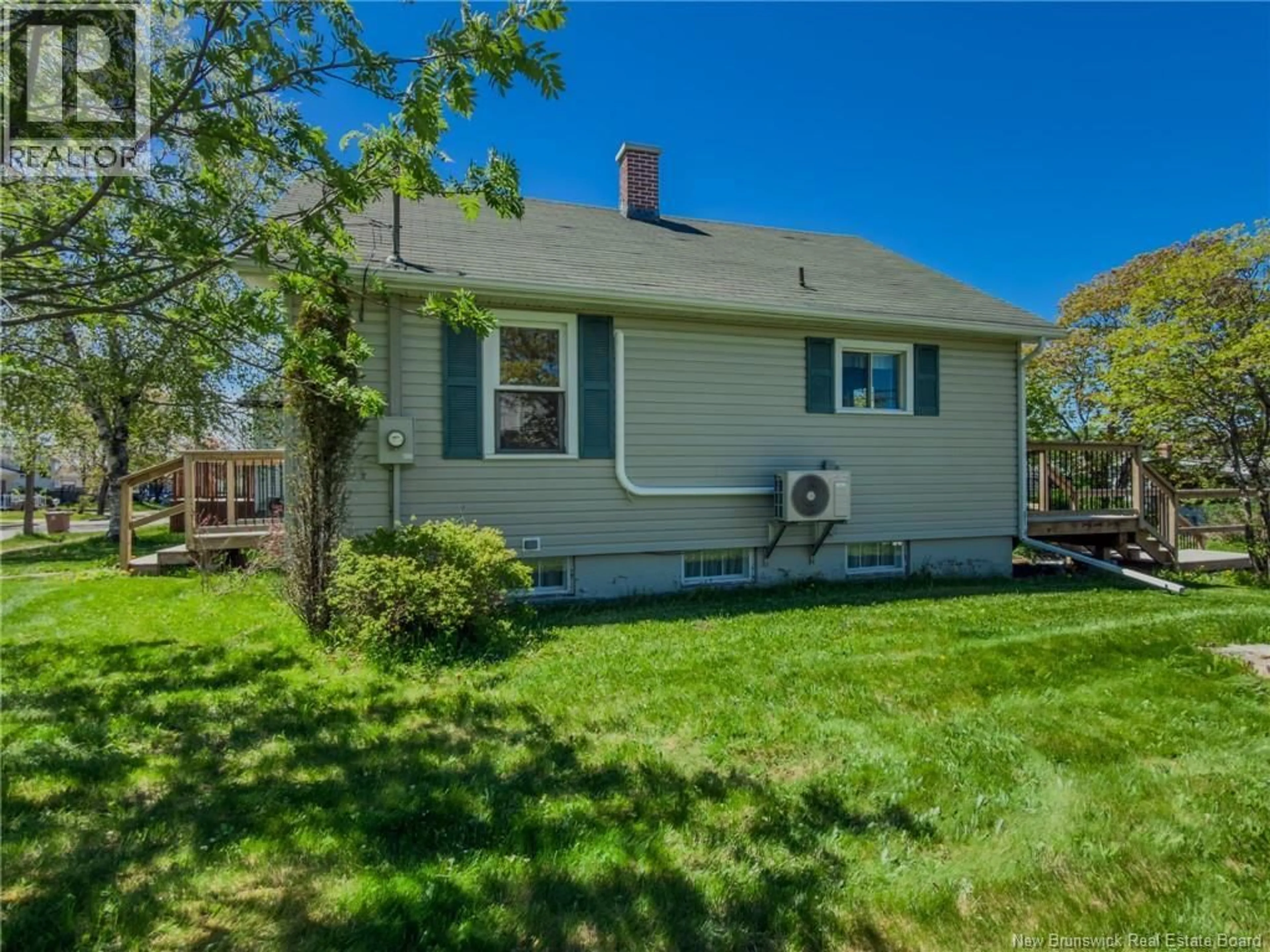 Home with vinyl exterior material, street for 197 MONTREAL AVENUE, Saint John New Brunswick E2M3K1