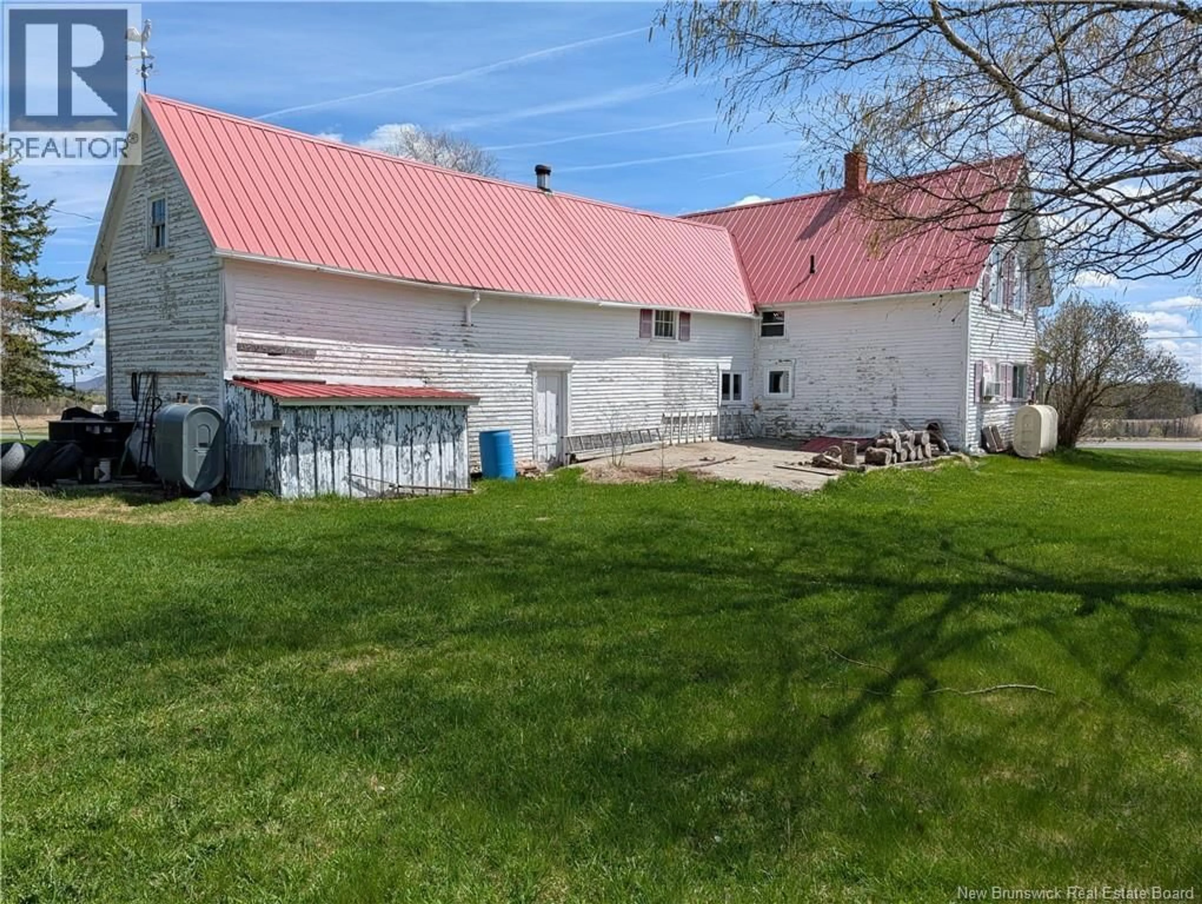 A pic from outside/outdoor area/front of a property/back of a property/a pic from drone, street for 465 ROUTE 375, DSL de Grand-Sault/Falls New Brunswick E3Z1Z2