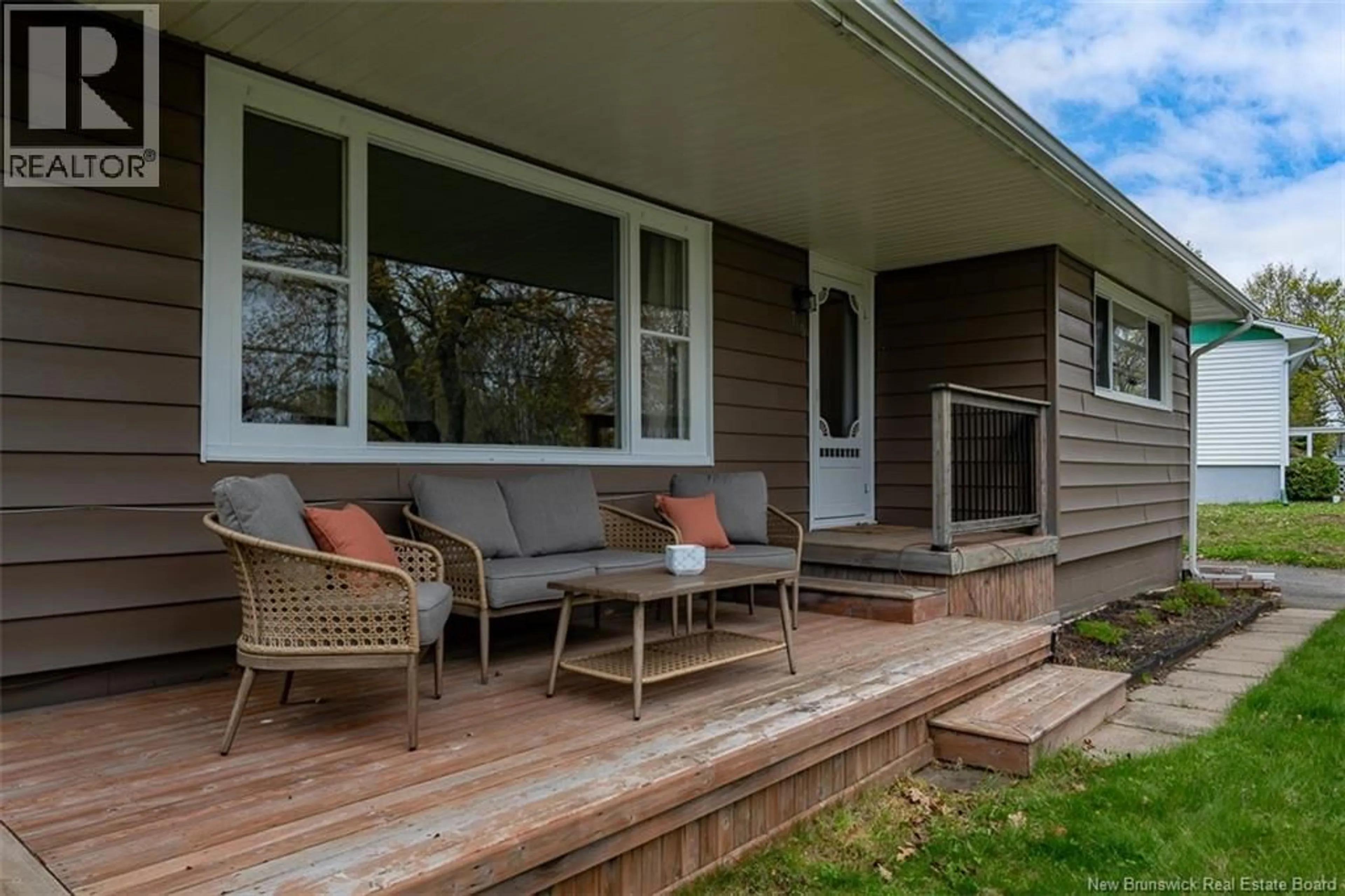 Patio, street for 760 MCEVOY STREET, Fredericton New Brunswick E3A3B7