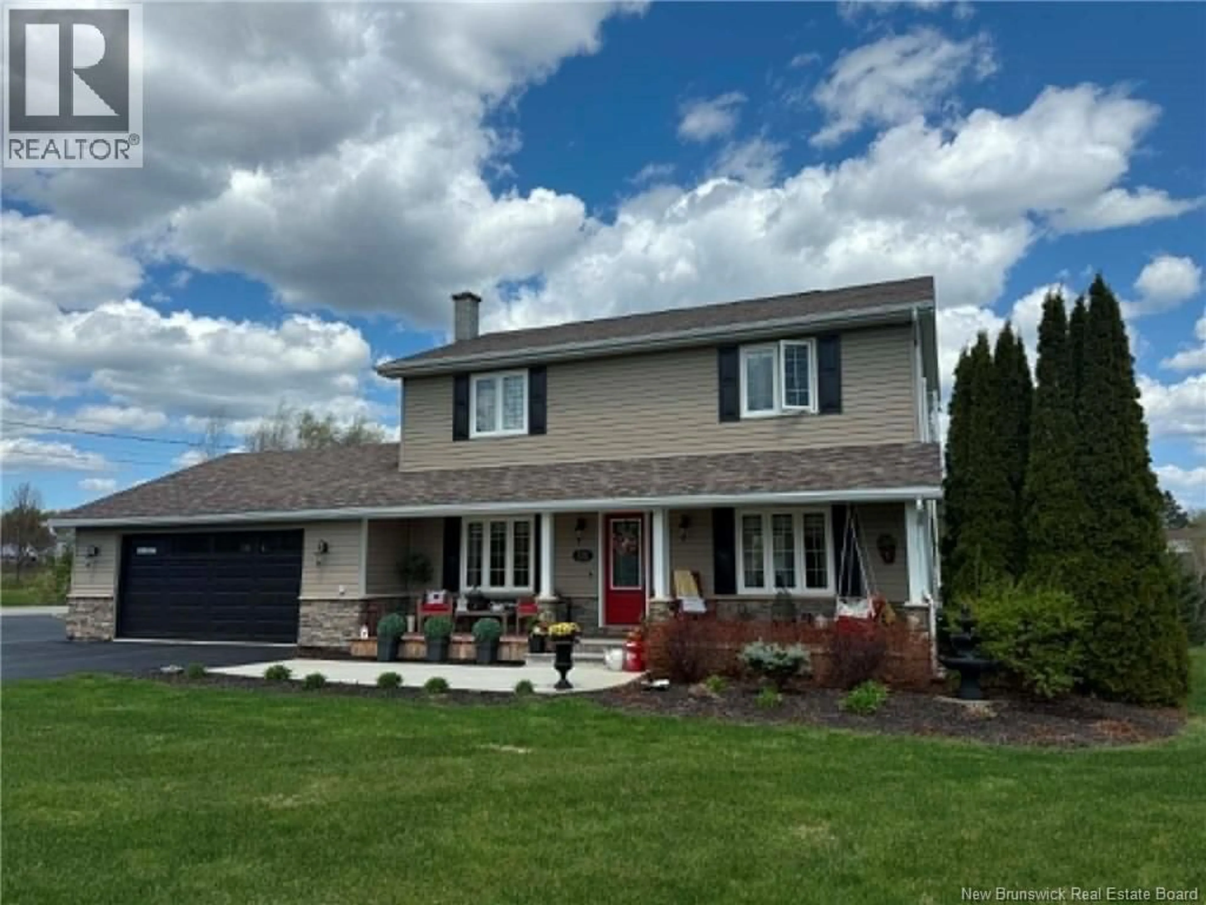 Home with vinyl exterior material, street for 122 KIERSTEAD DRIVE, Miramichi New Brunswick E1V6R7