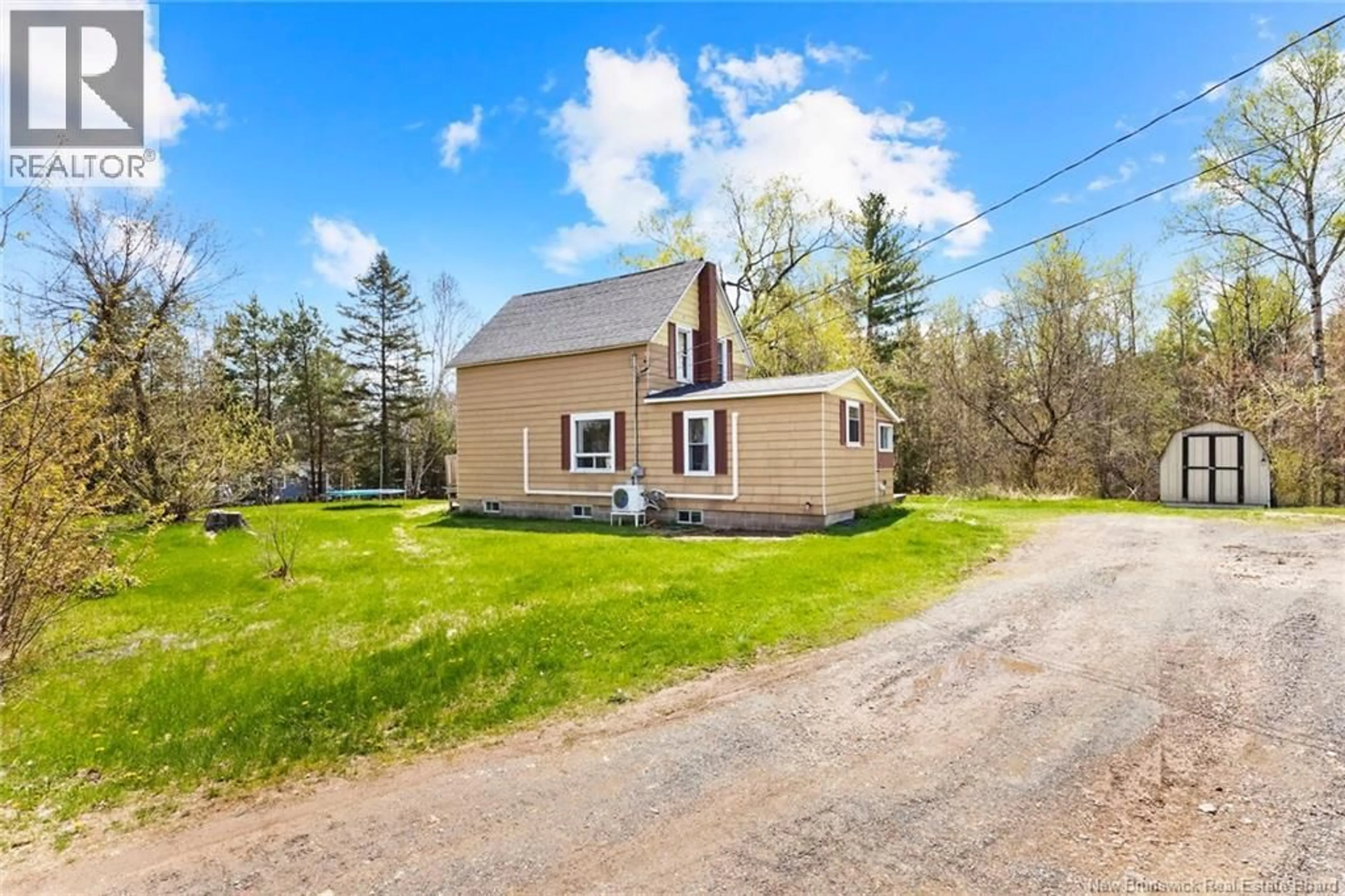 A pic from outside/outdoor area/front of a property/back of a property/a pic from drone, street for 57 DIAMOND DRIVE, Minto New Brunswick E4B2Y6
