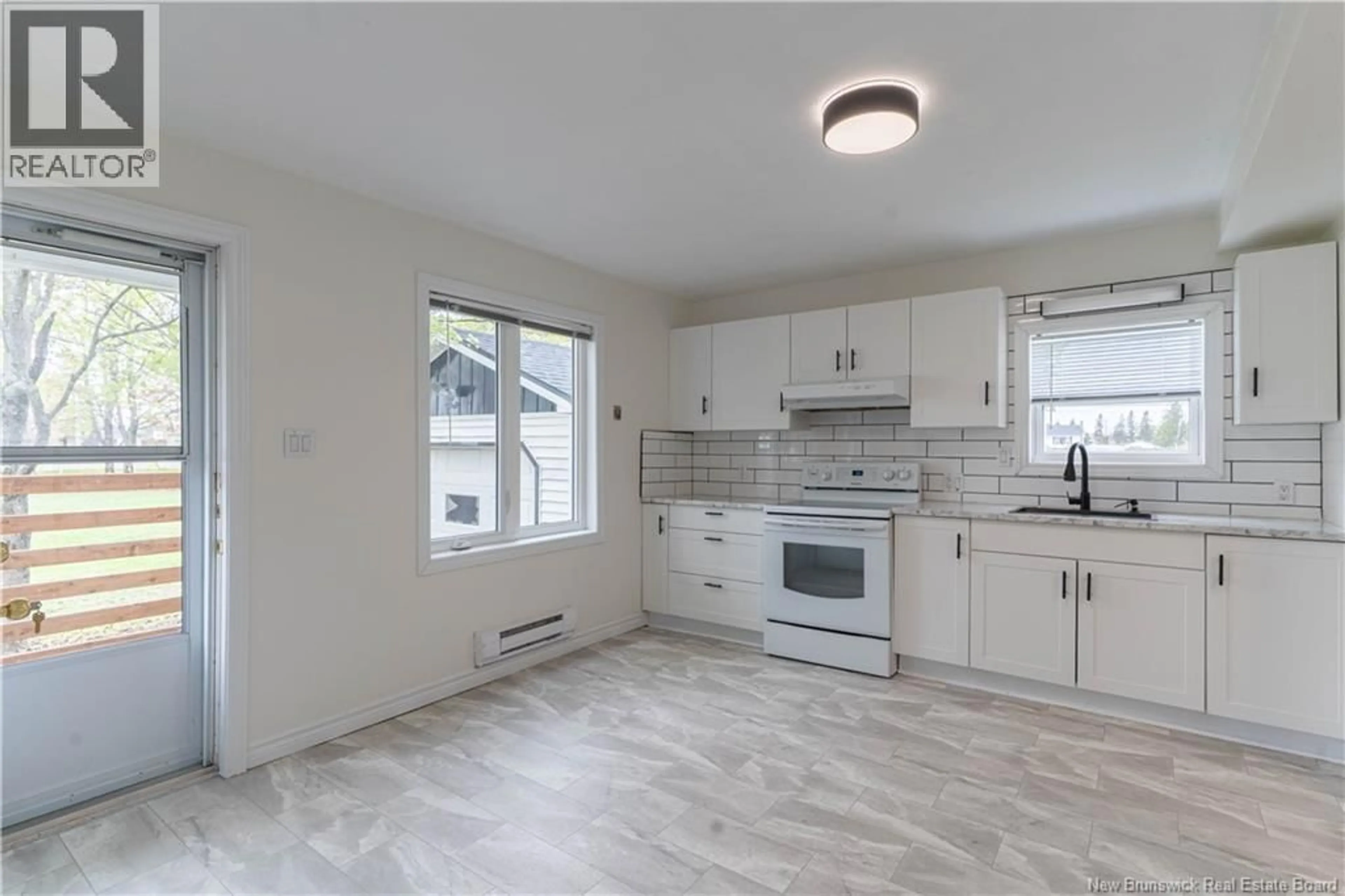 Open concept kitchen, unknown for 37 RUE CENTRALE, Rogersville New Brunswick E4Y2G6