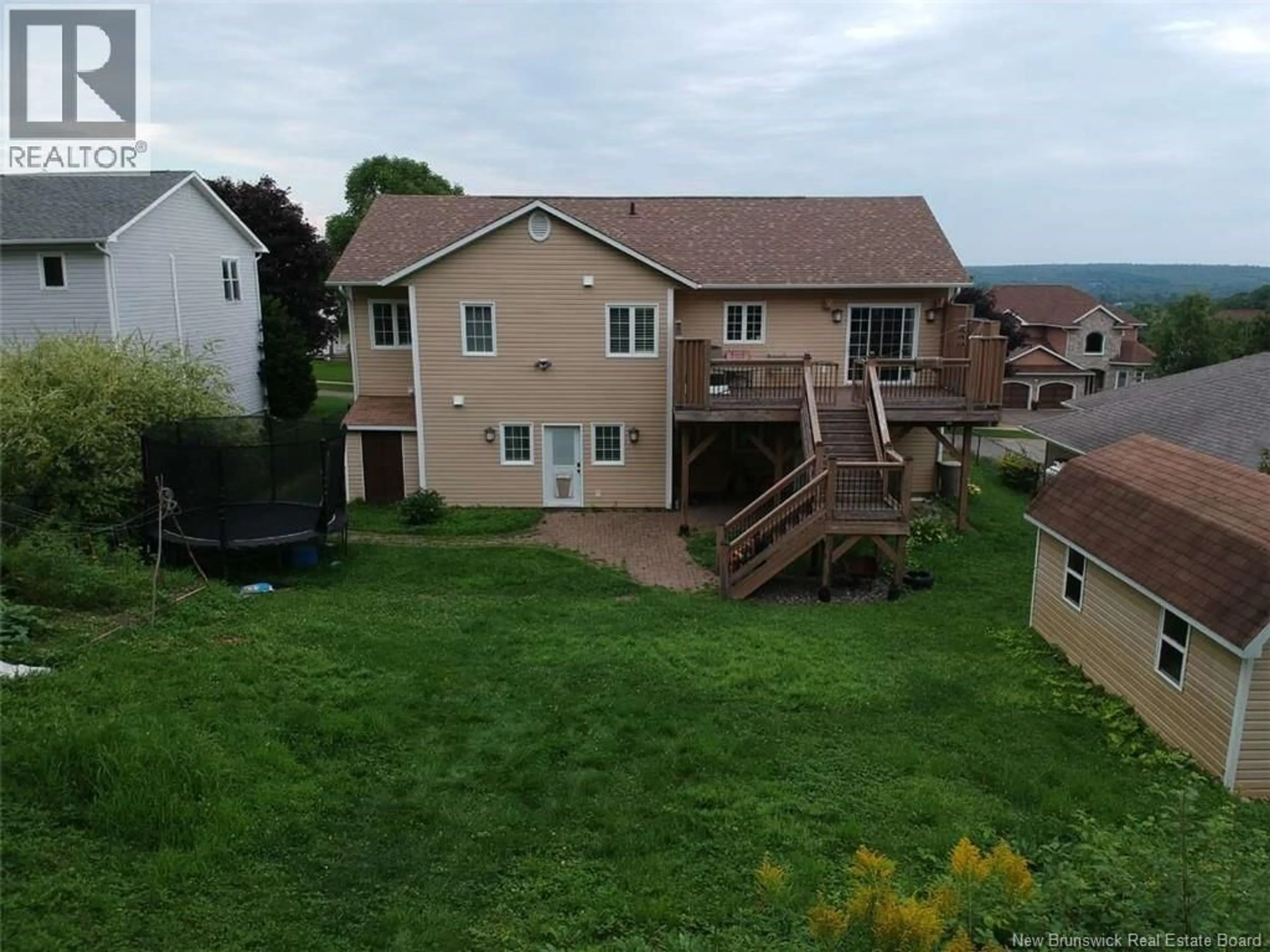 A pic from outside/outdoor area/front of a property/back of a property/a pic from drone, water/lake/river/ocean view for 199 HEARNE STREET, Fredericton New Brunswick E3B6M4
