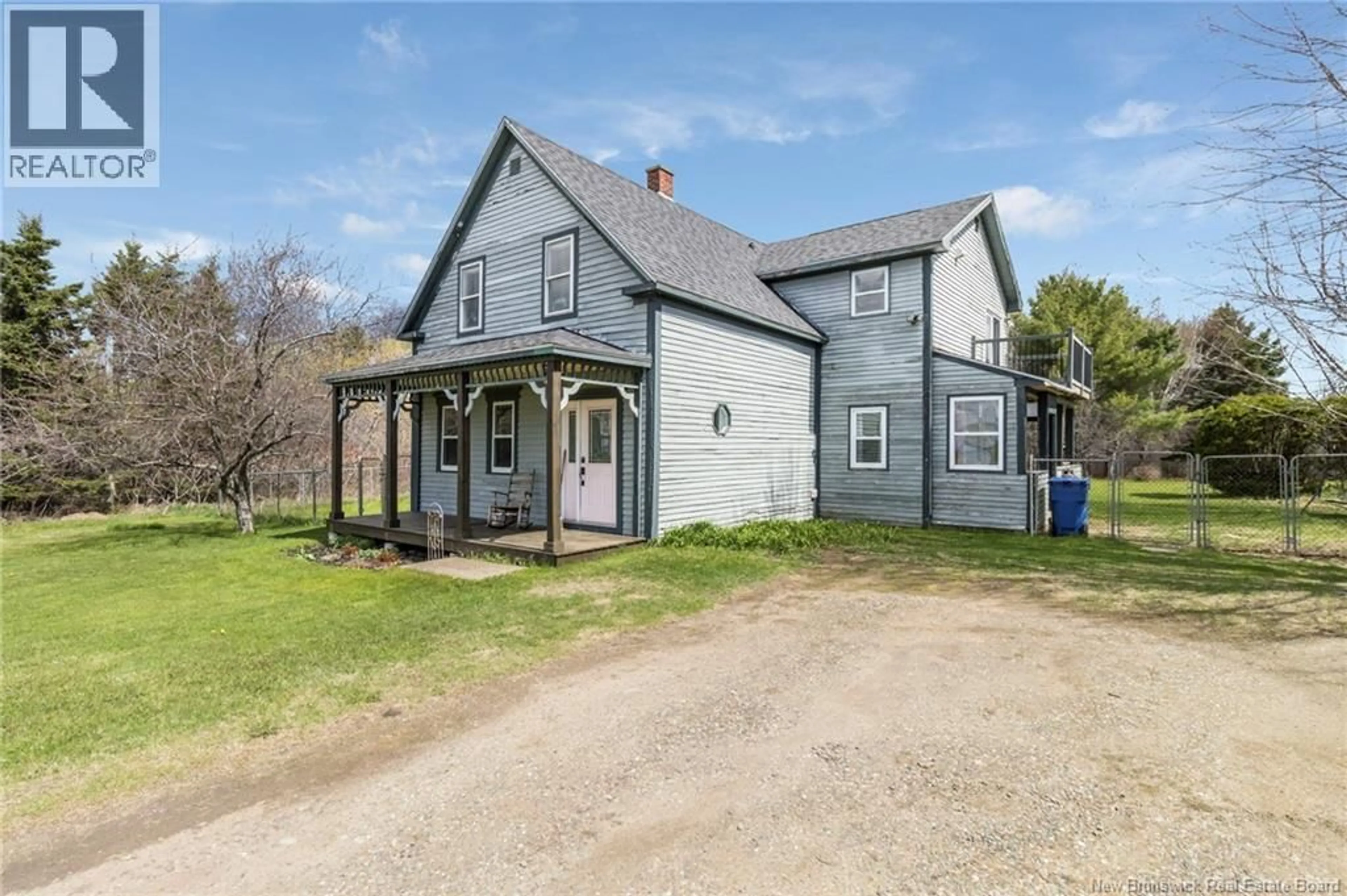 A pic from outside/outdoor area/front of a property/back of a property/a pic from drone, street for 2635 ROUTE 102, Lincoln New Brunswick E3B7E5
