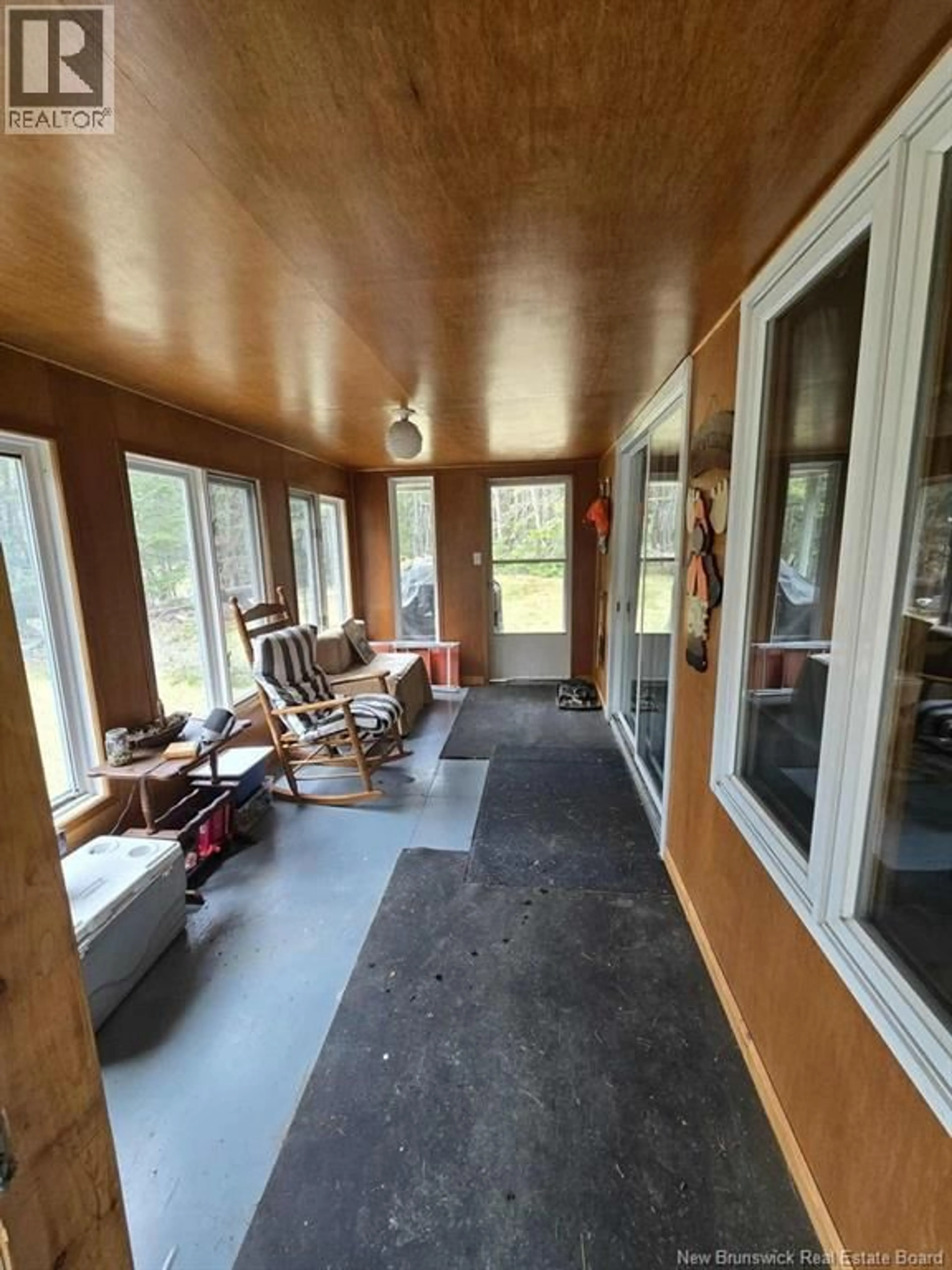 Indoor foyer for LITTLE FORKS ROAD, Green River New Brunswick E7C2L4