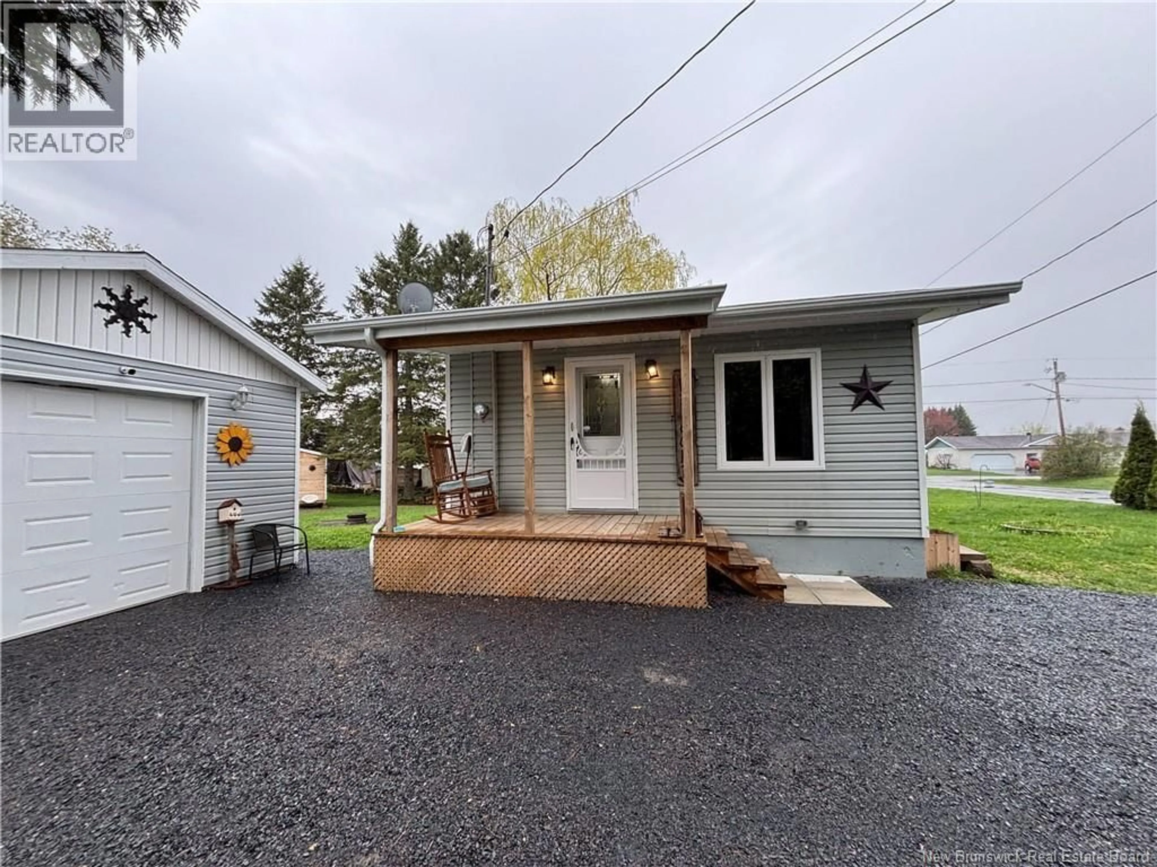 Home with vinyl exterior material, street for 2 BEAULIEU STREET, Green River New Brunswick E7C2N3