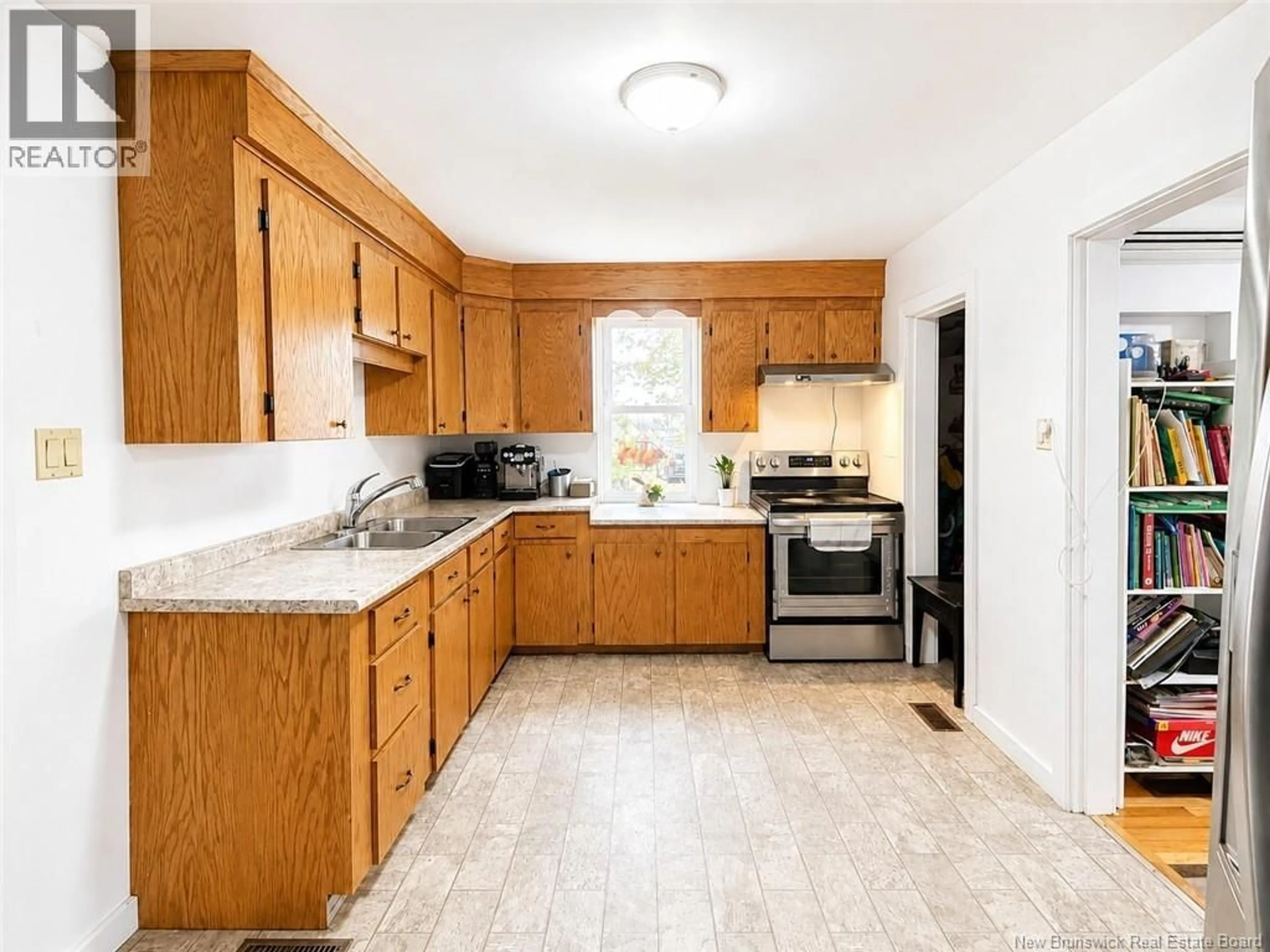 Standard kitchen, ceramic/tile floor for 37 ST-JEAN BAPTISTE STREET, Bouctouche New Brunswick E4S3W1